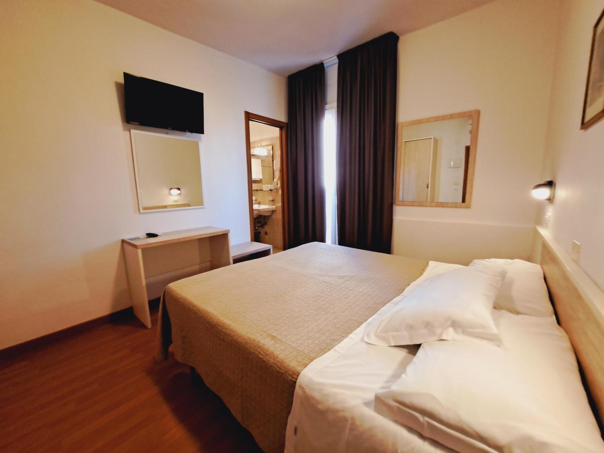 Butterfly Wellness & 3*