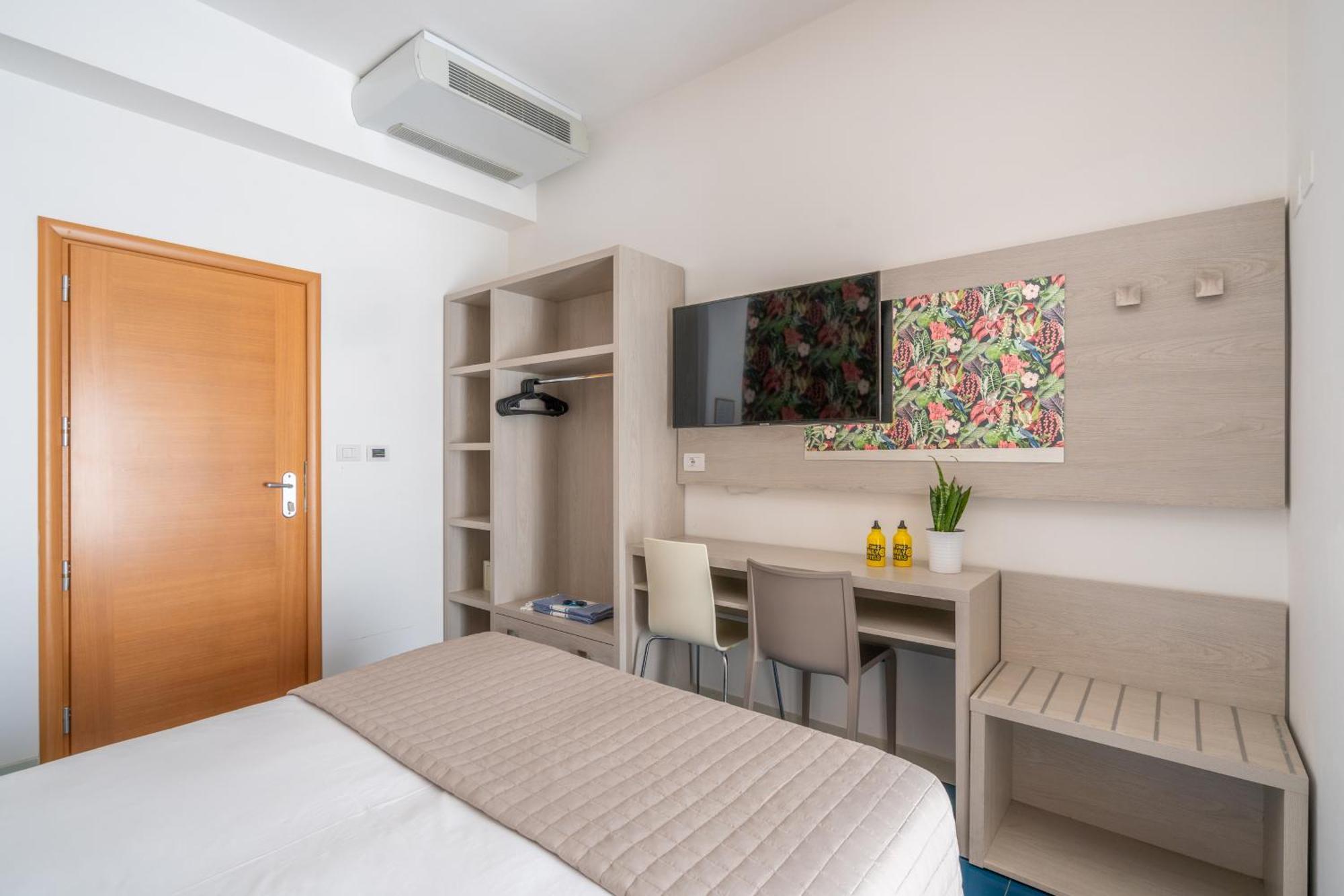 Hotel Lotus & Rimini