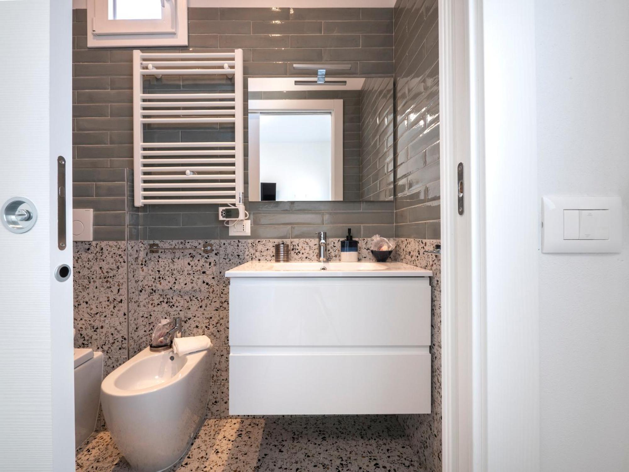 Zuara9room Bed & Breakfast