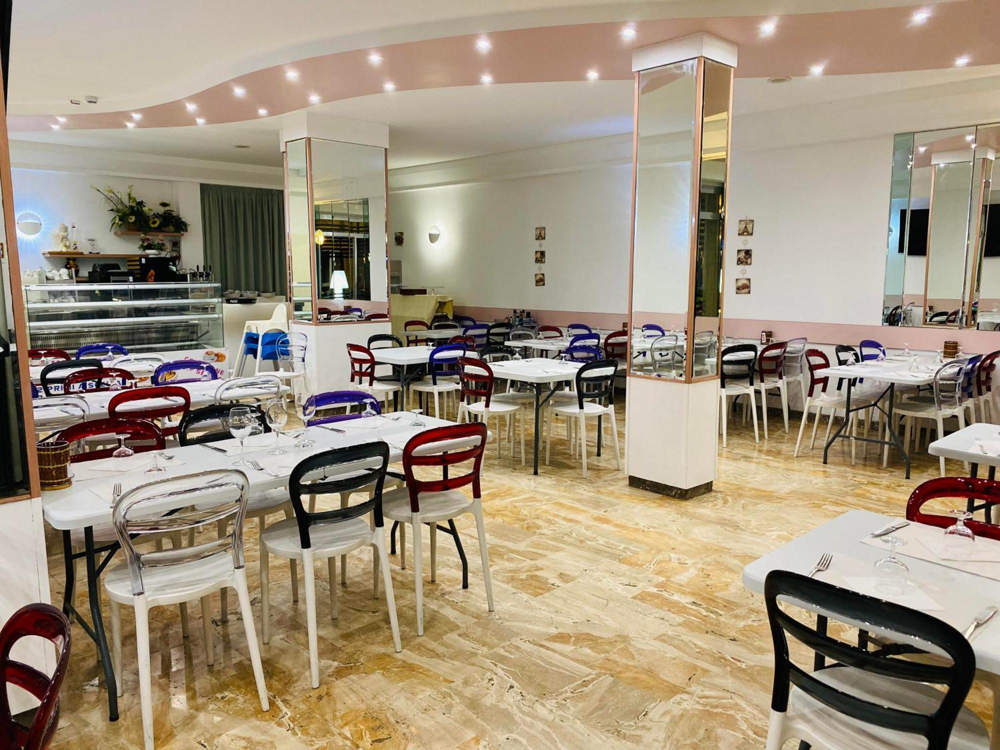 Hotel Iris 2*