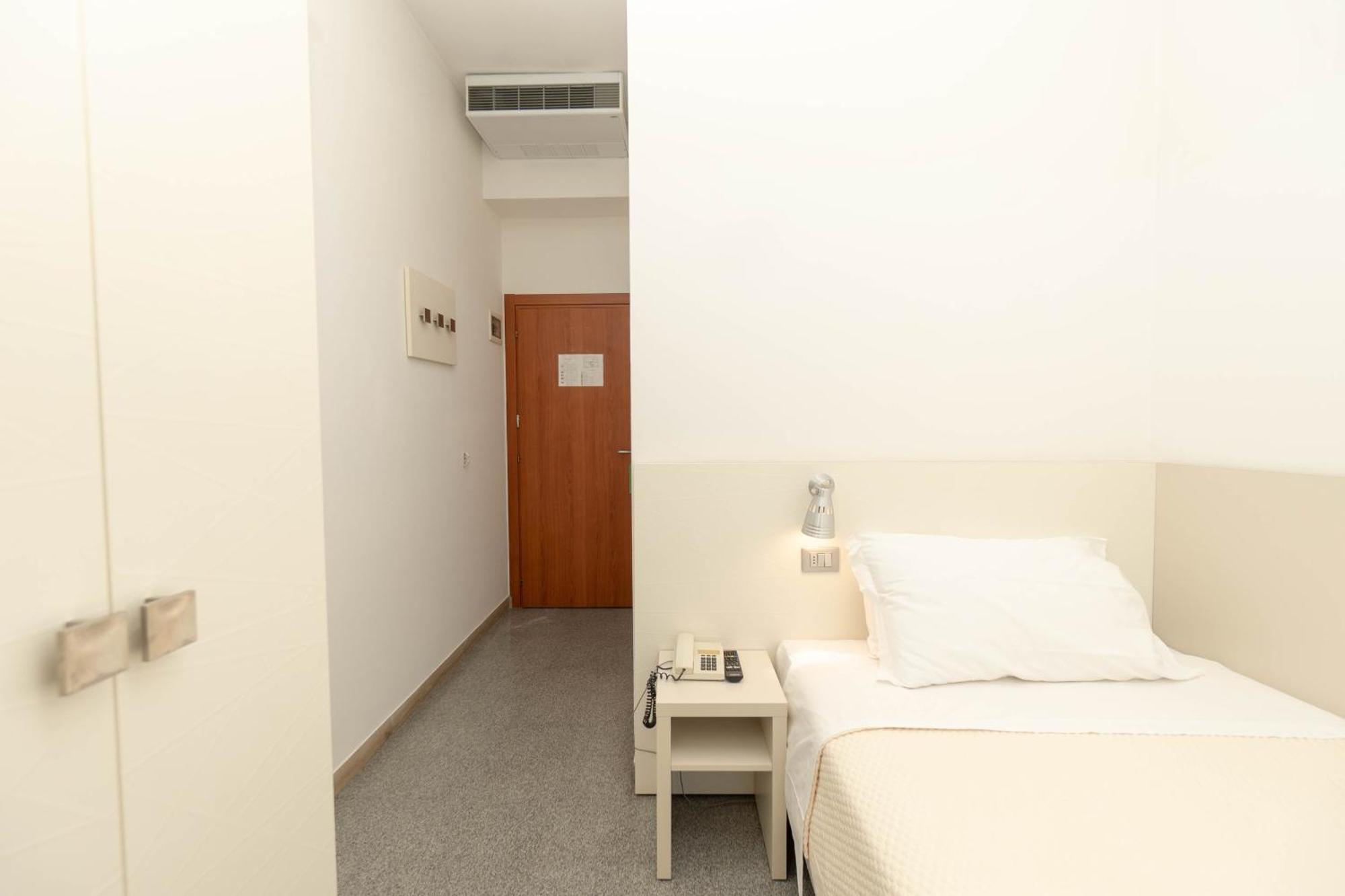 Saint Louis Hotel 3*