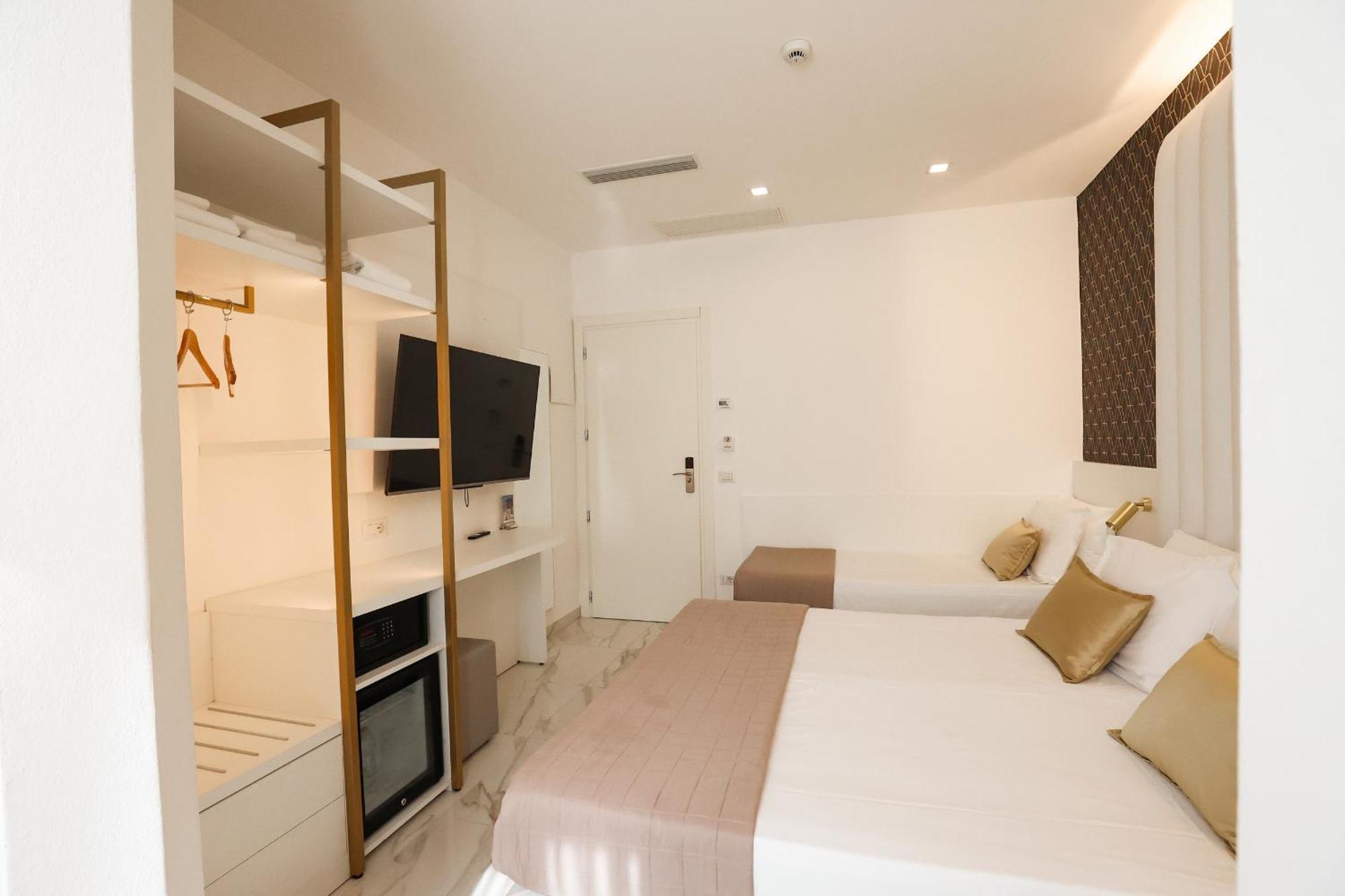 Hotel Cenisio 3*