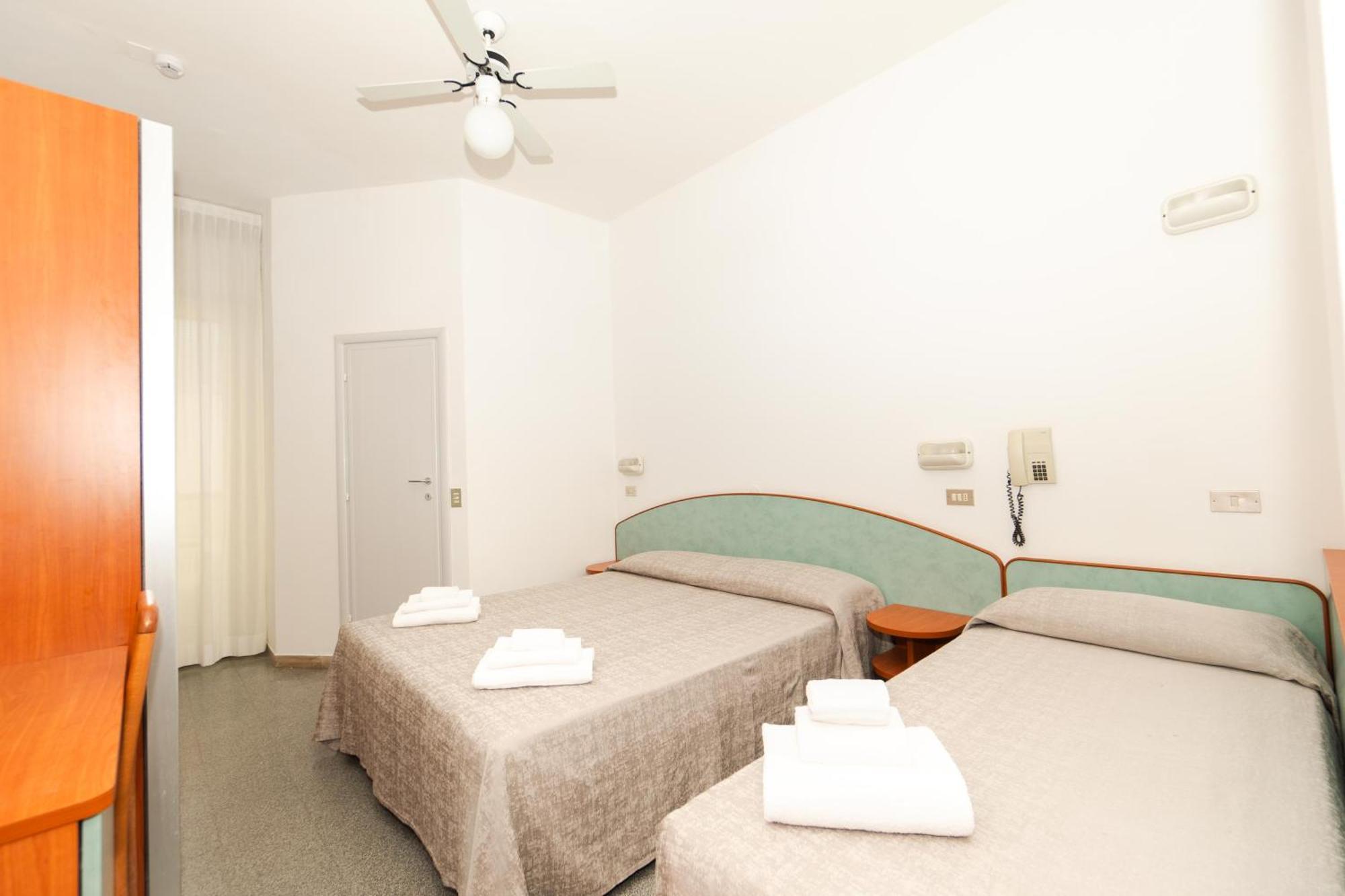 Hotel Saint Louis 3*