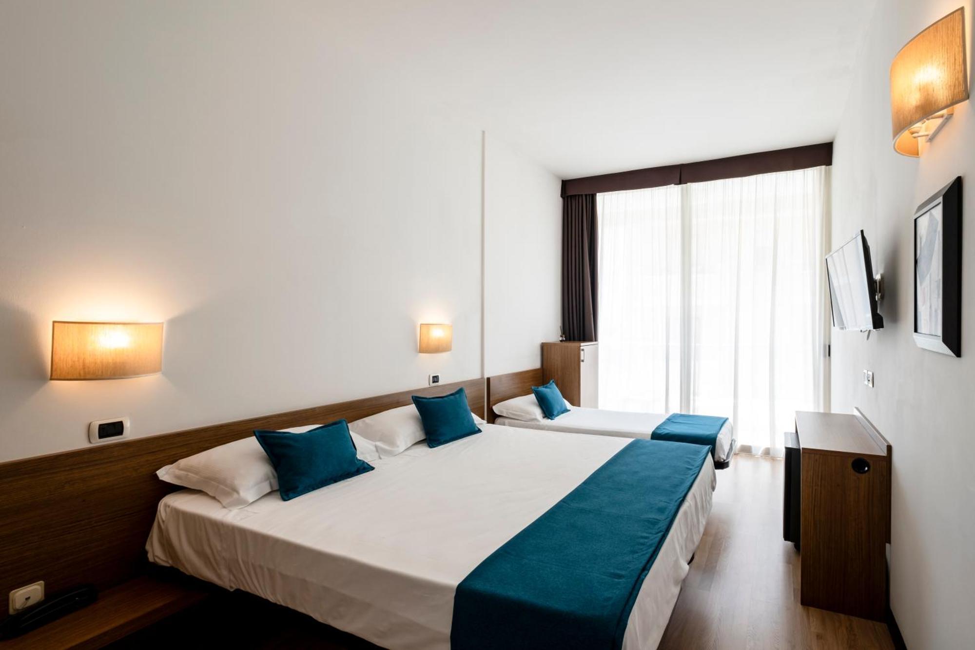 Hotel Cristallo 4*