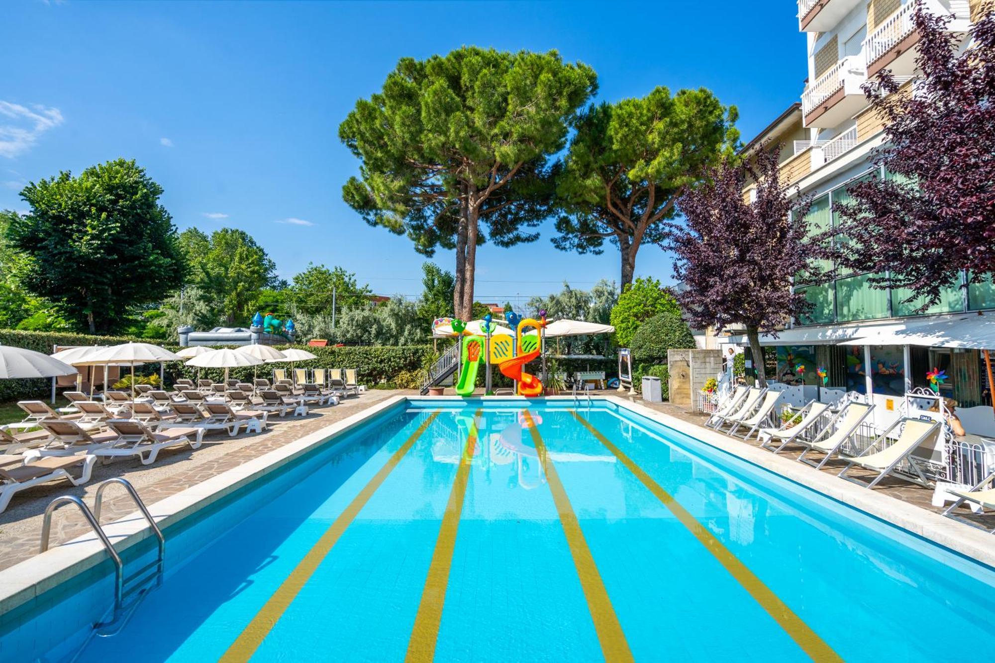 Lotus & Hotel Rimini