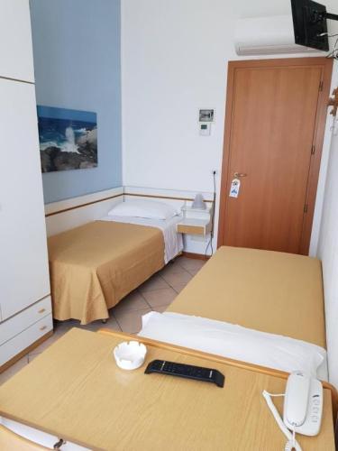 Roma Hotel 2*