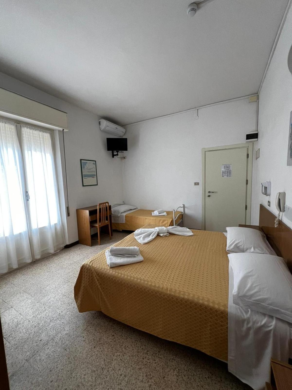 Till 3* Rimini