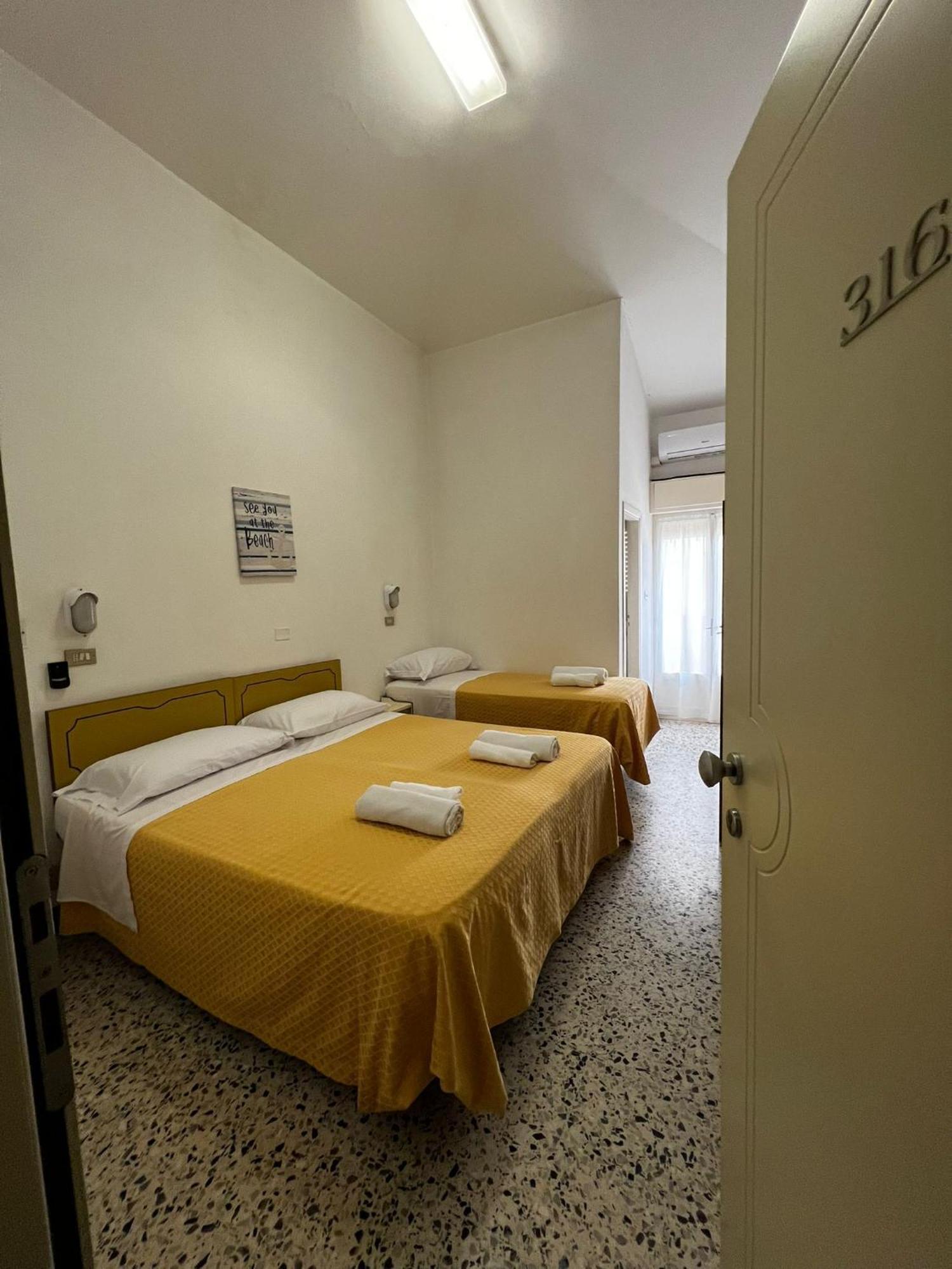Till Hotel