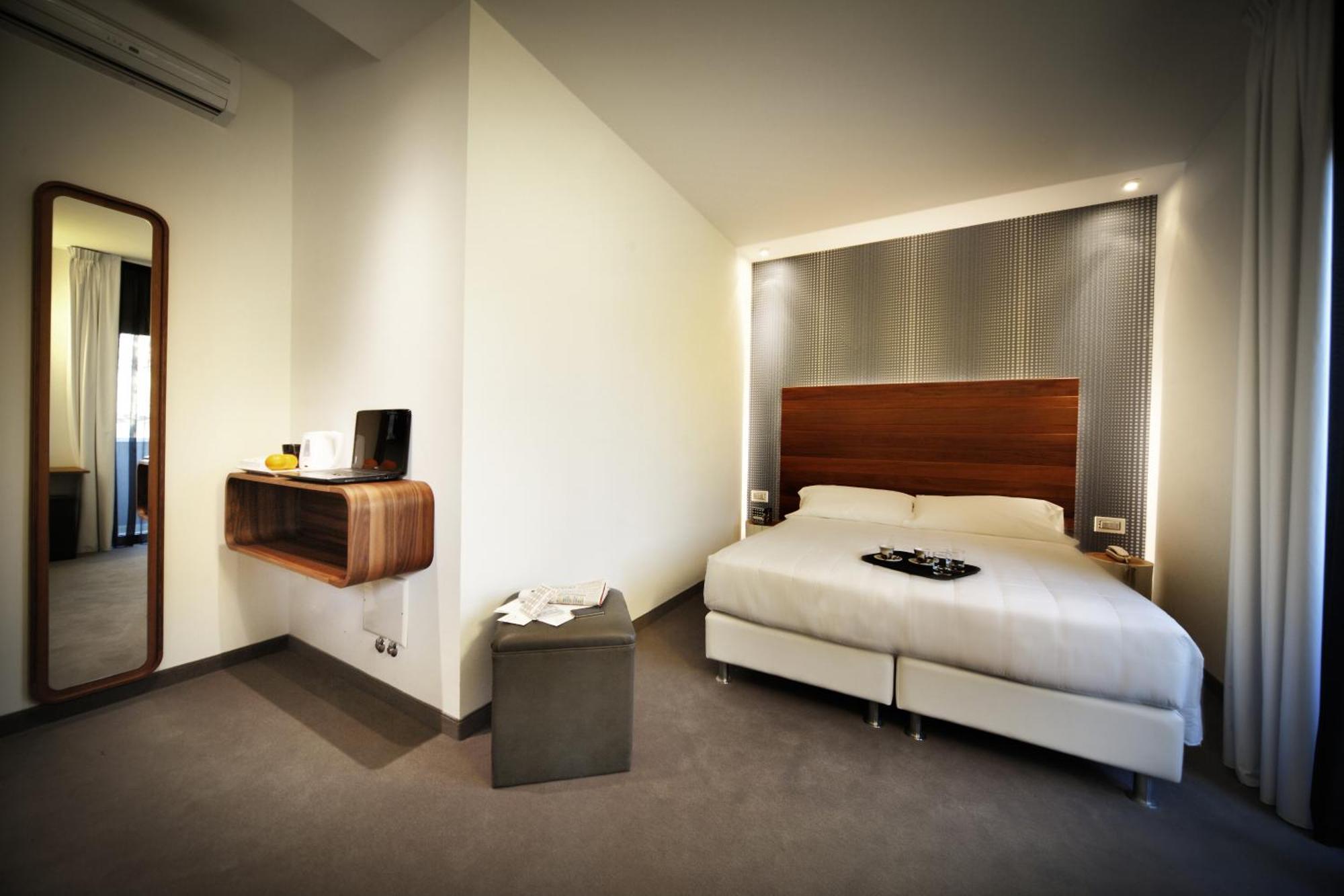 Hotel Q