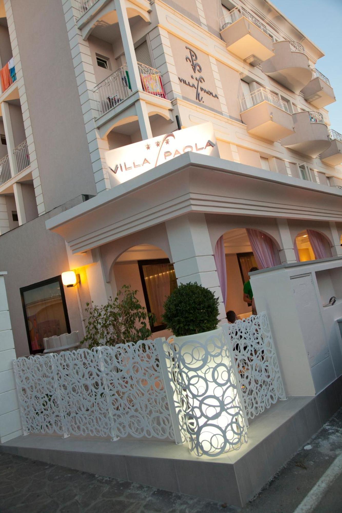 Hotel Paola 3*