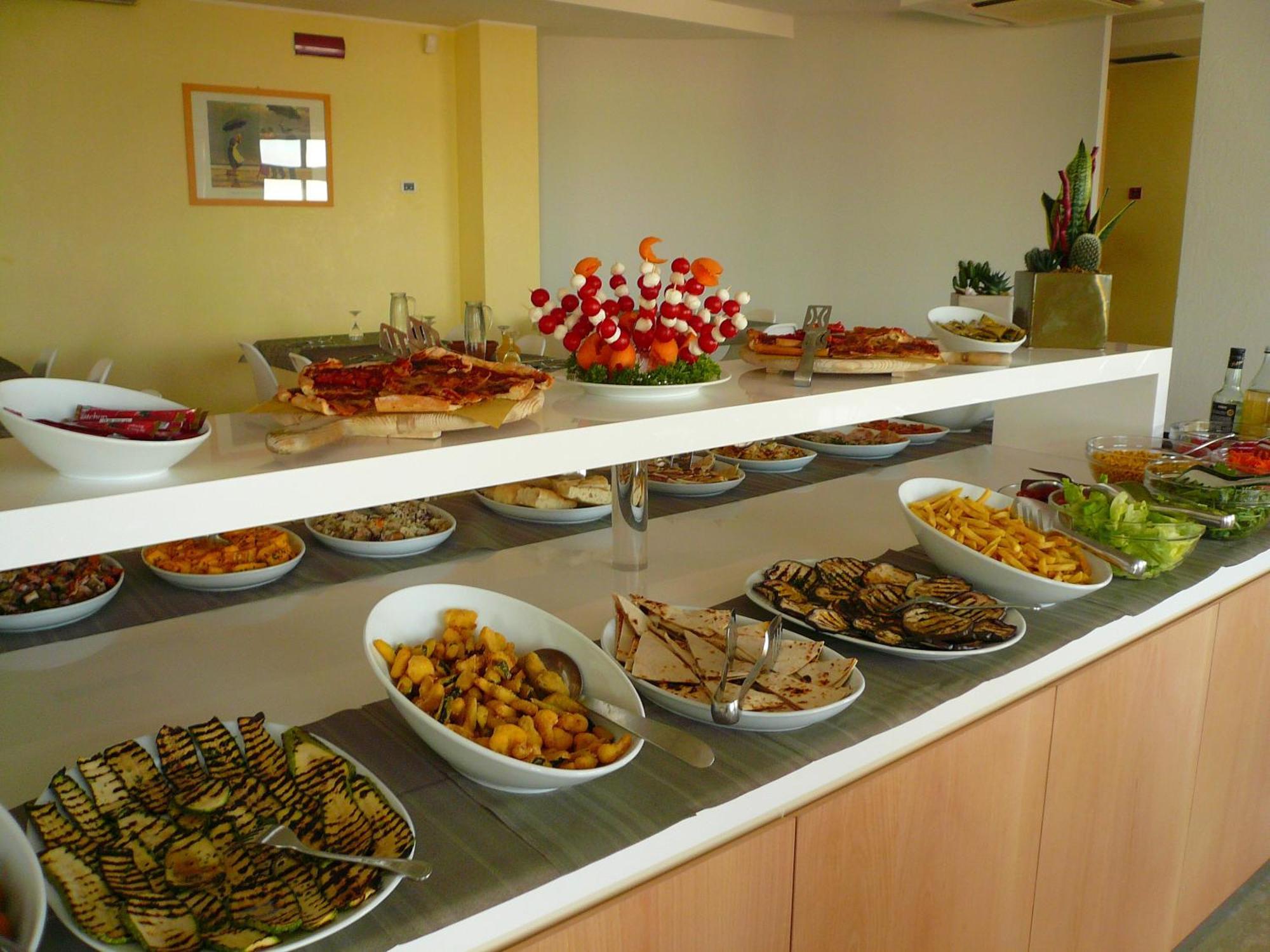 Hotel Iones 3*