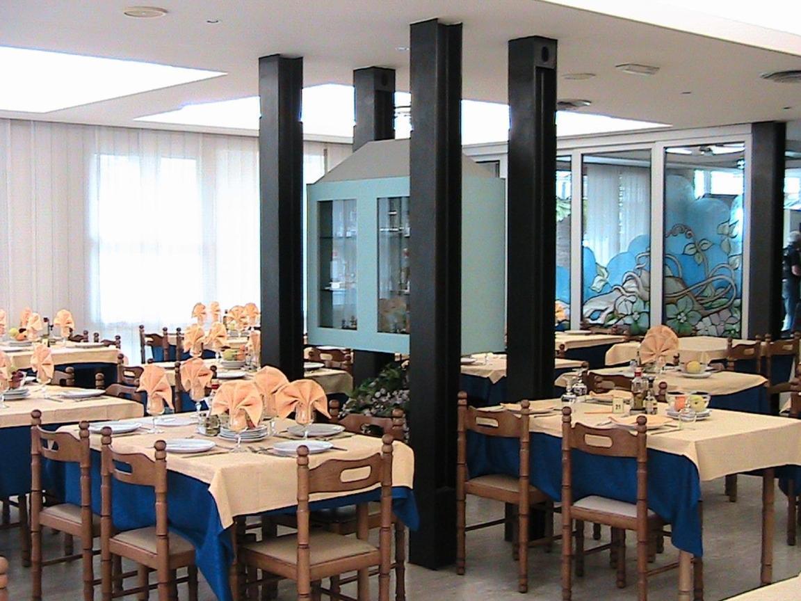 Hotel Universo