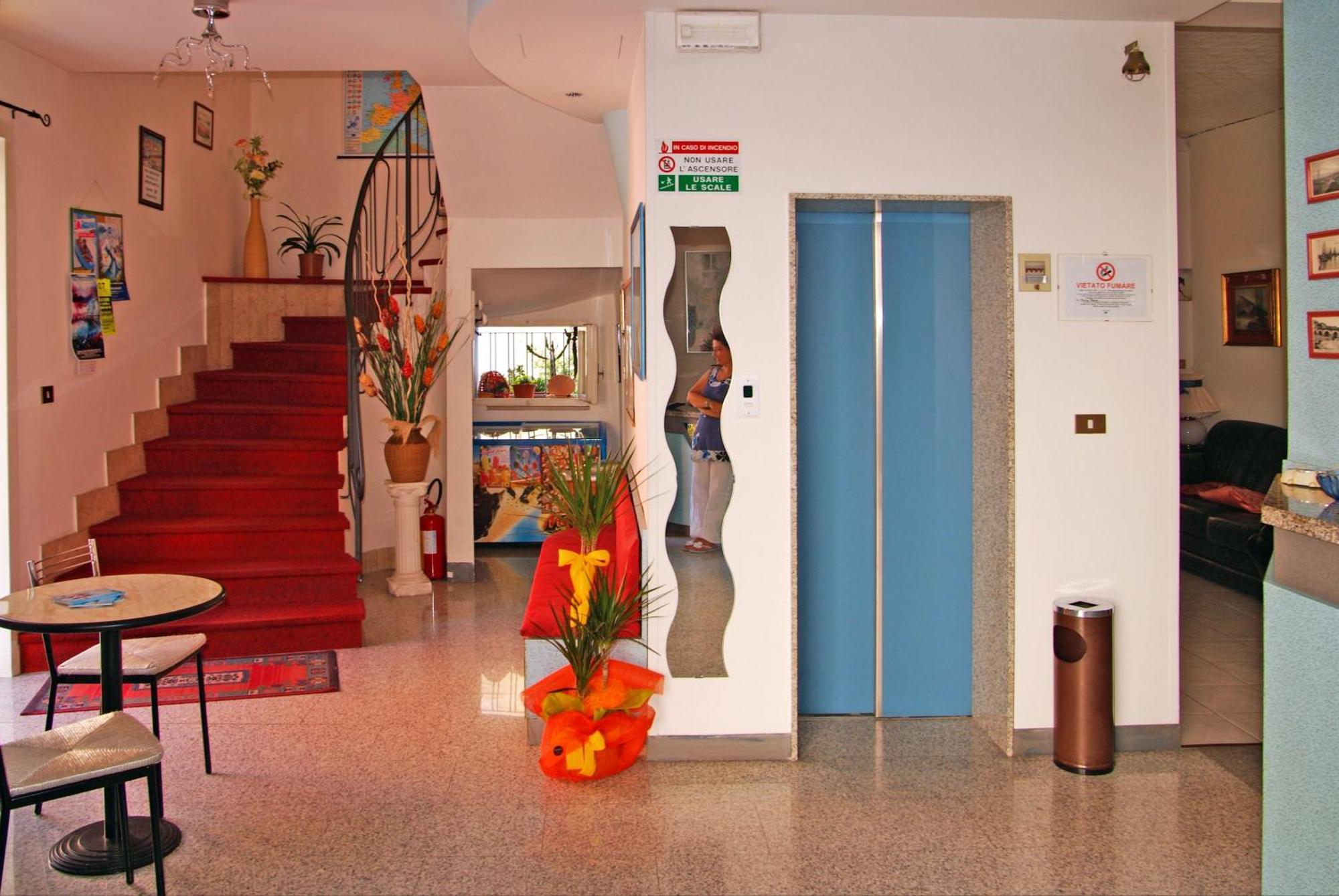 Hotel Acquazzurra 3*