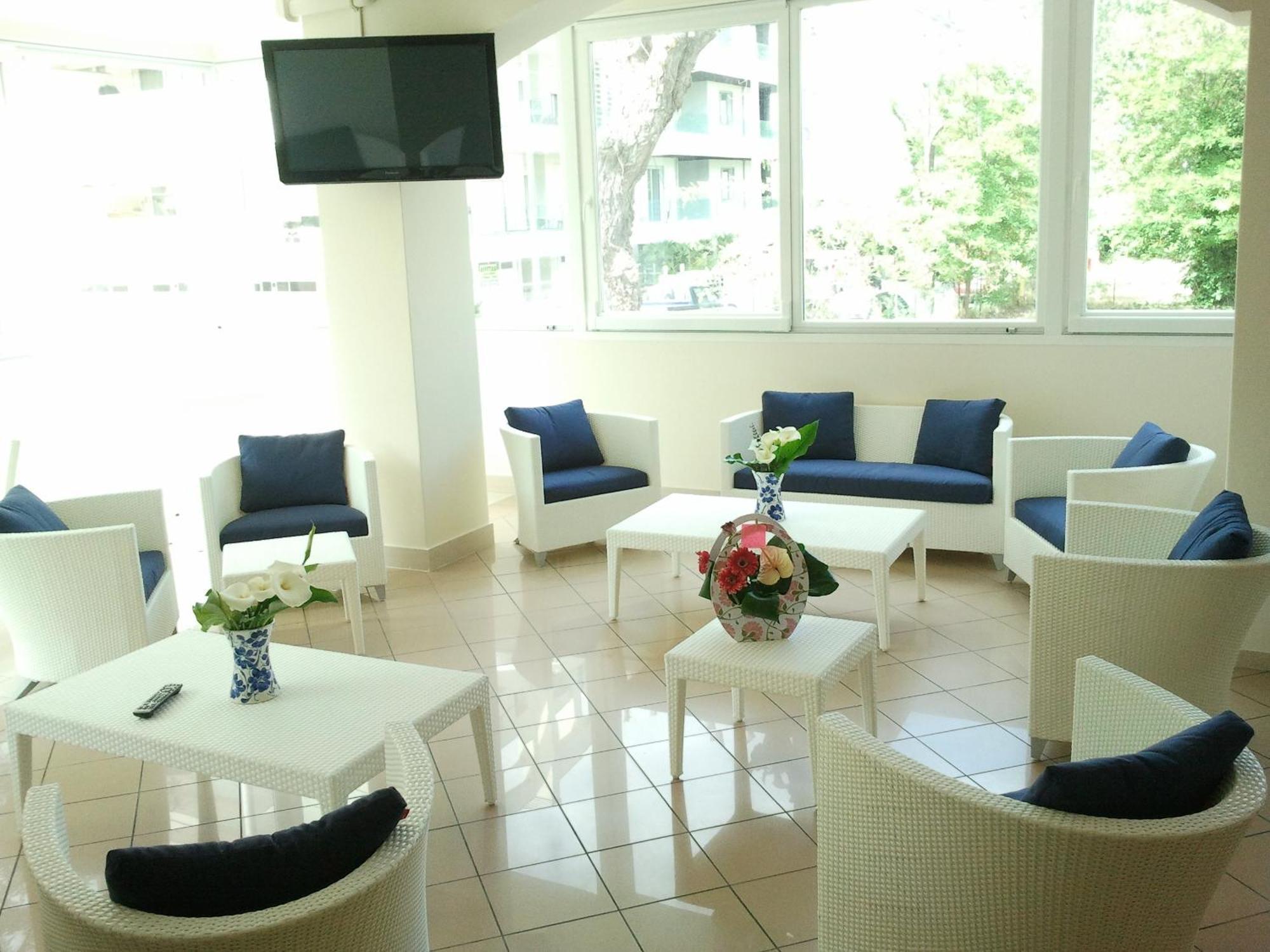 Hotel Mini 3*