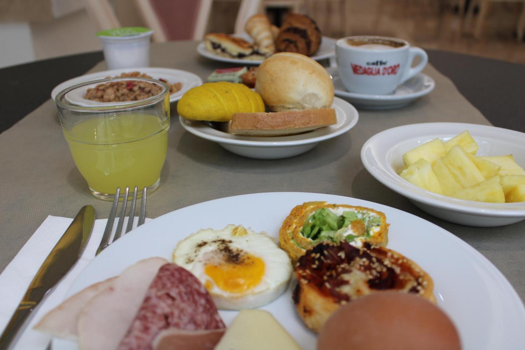 Royal Plaza 4*