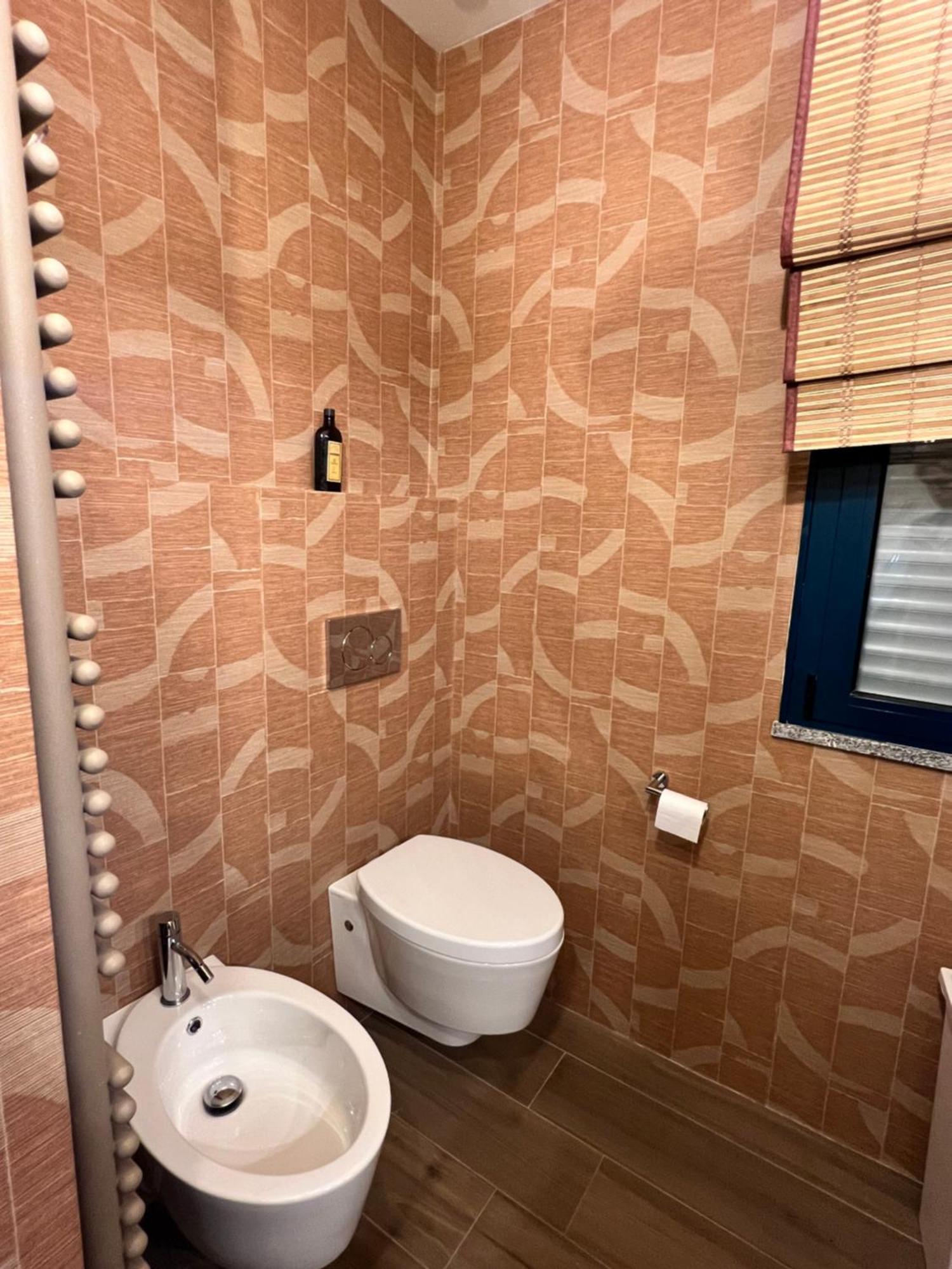 5 Viale Fano * Rimini