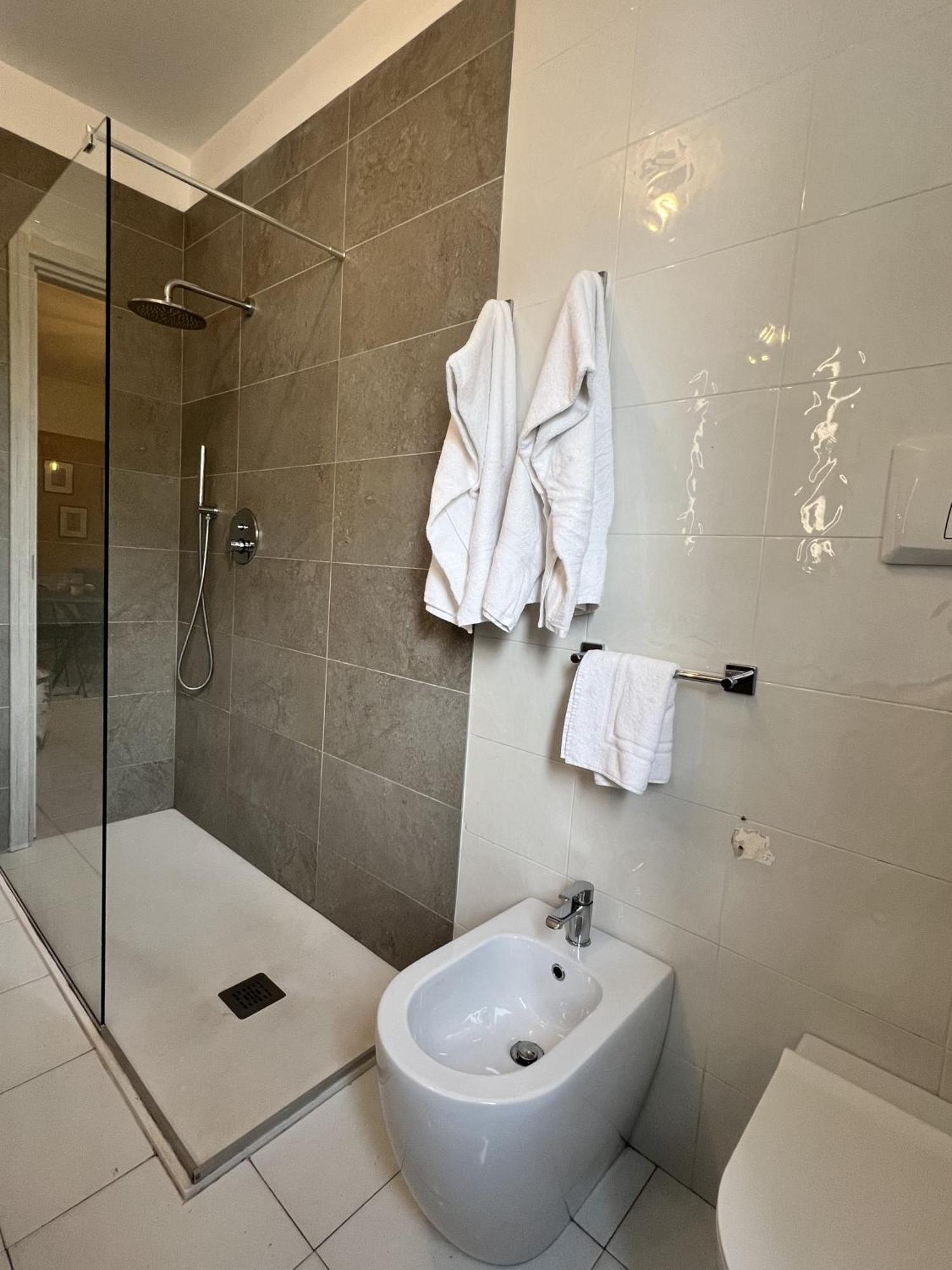 Appartement 5 Viale Fano *