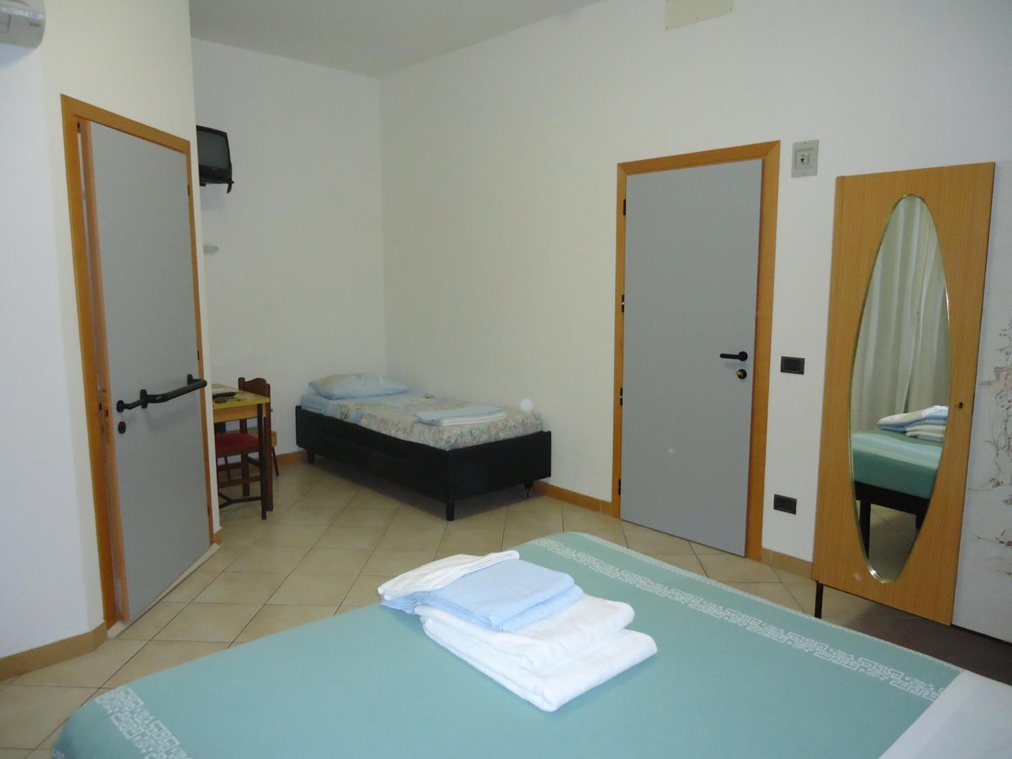 L&v Hotel 3*