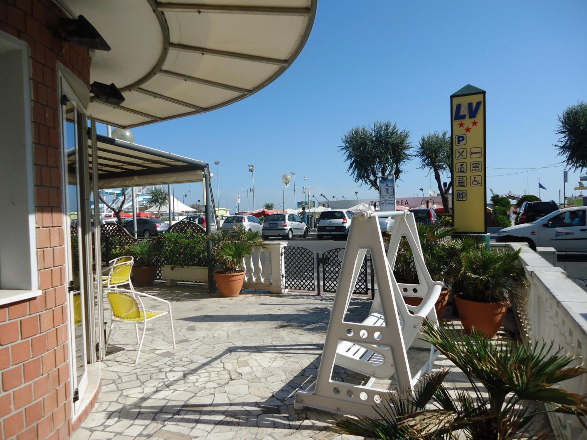 L&v 3* Rimini