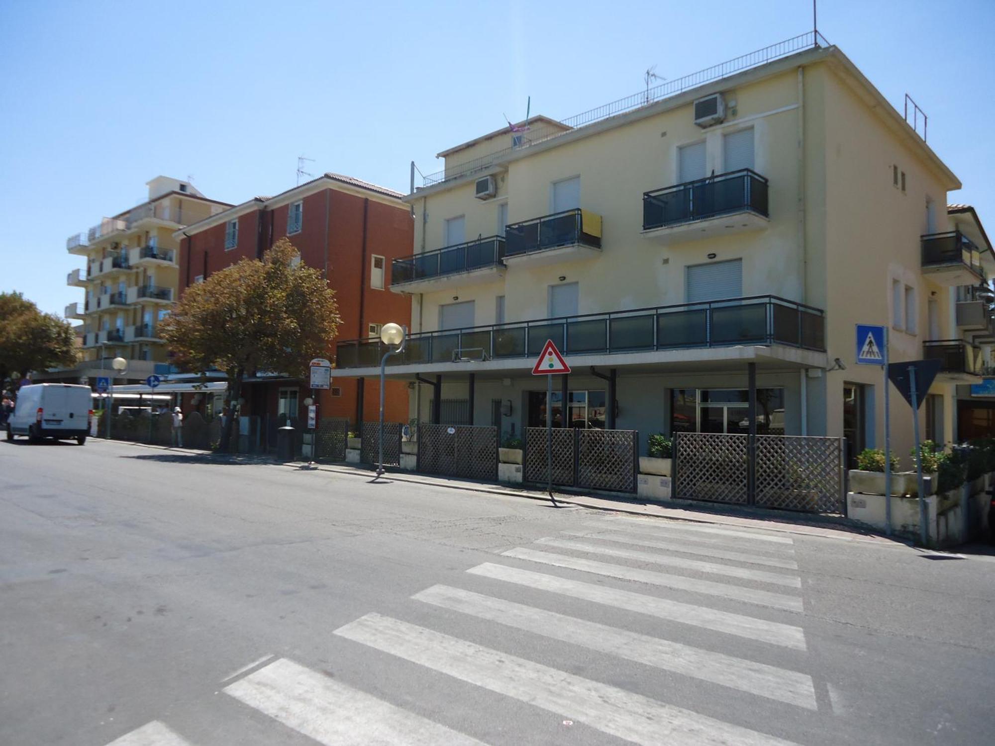 Hotel L&v 3*