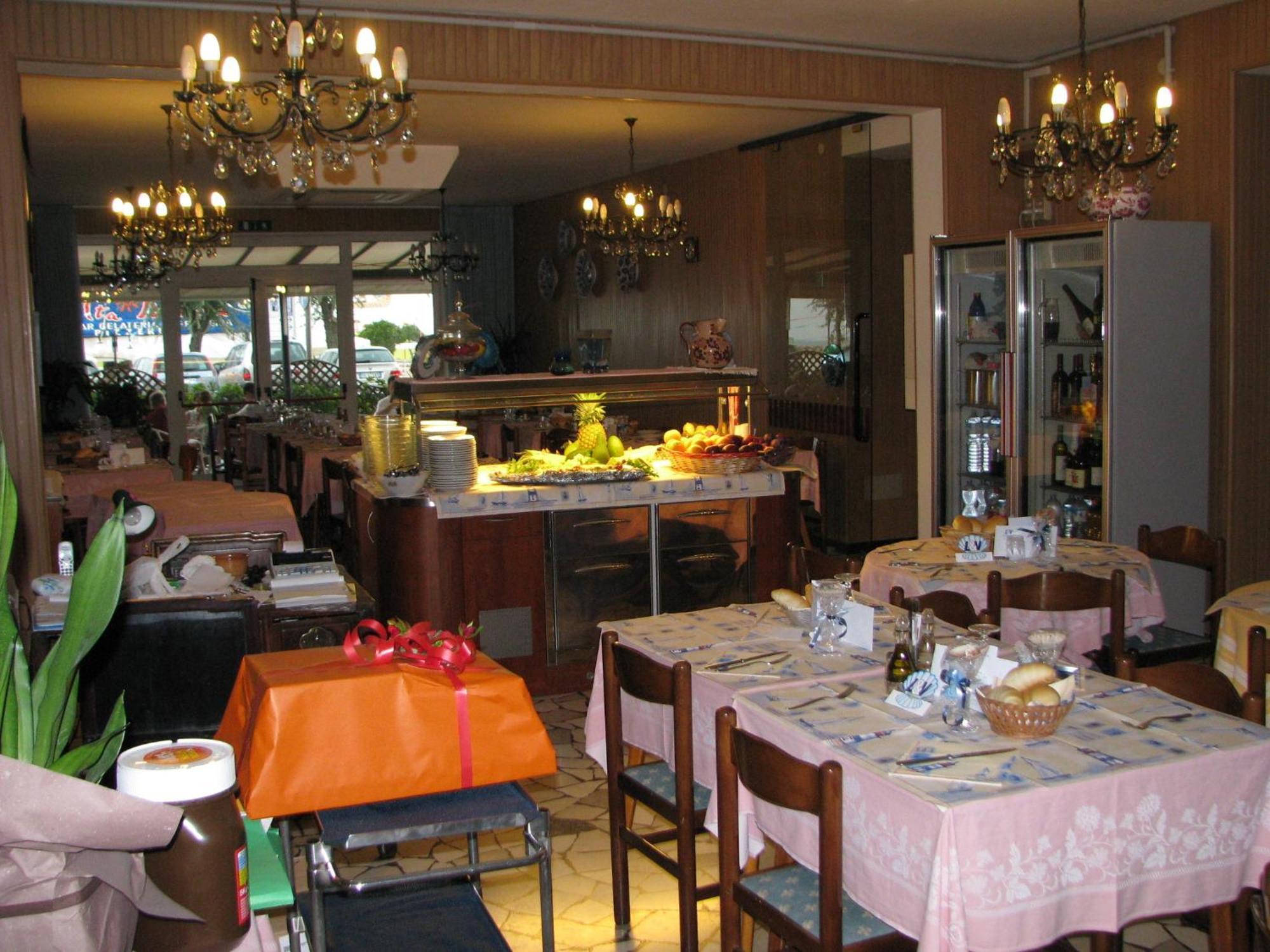 L&v Hotel 3*