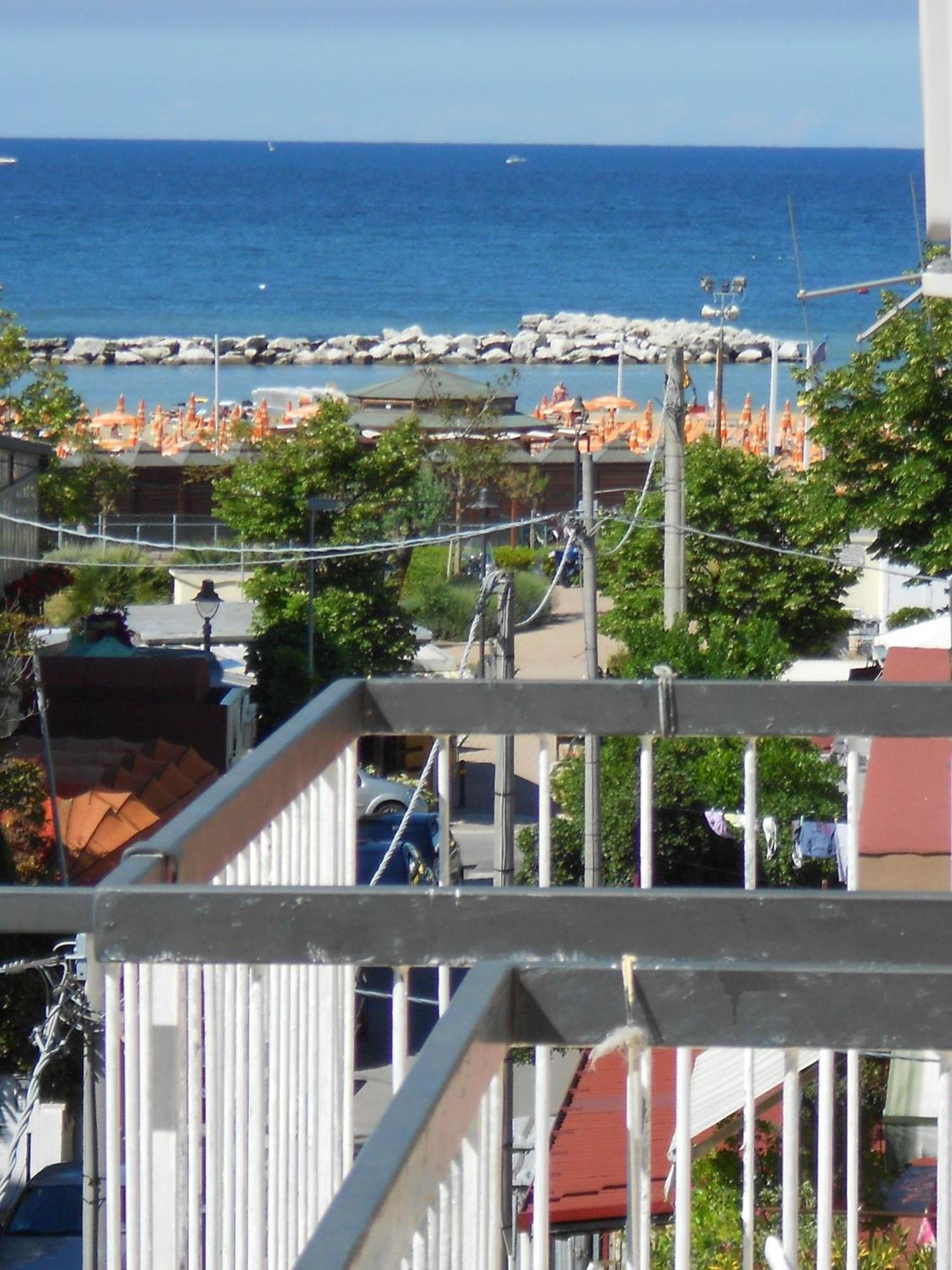 Ottavia Hotel 2*