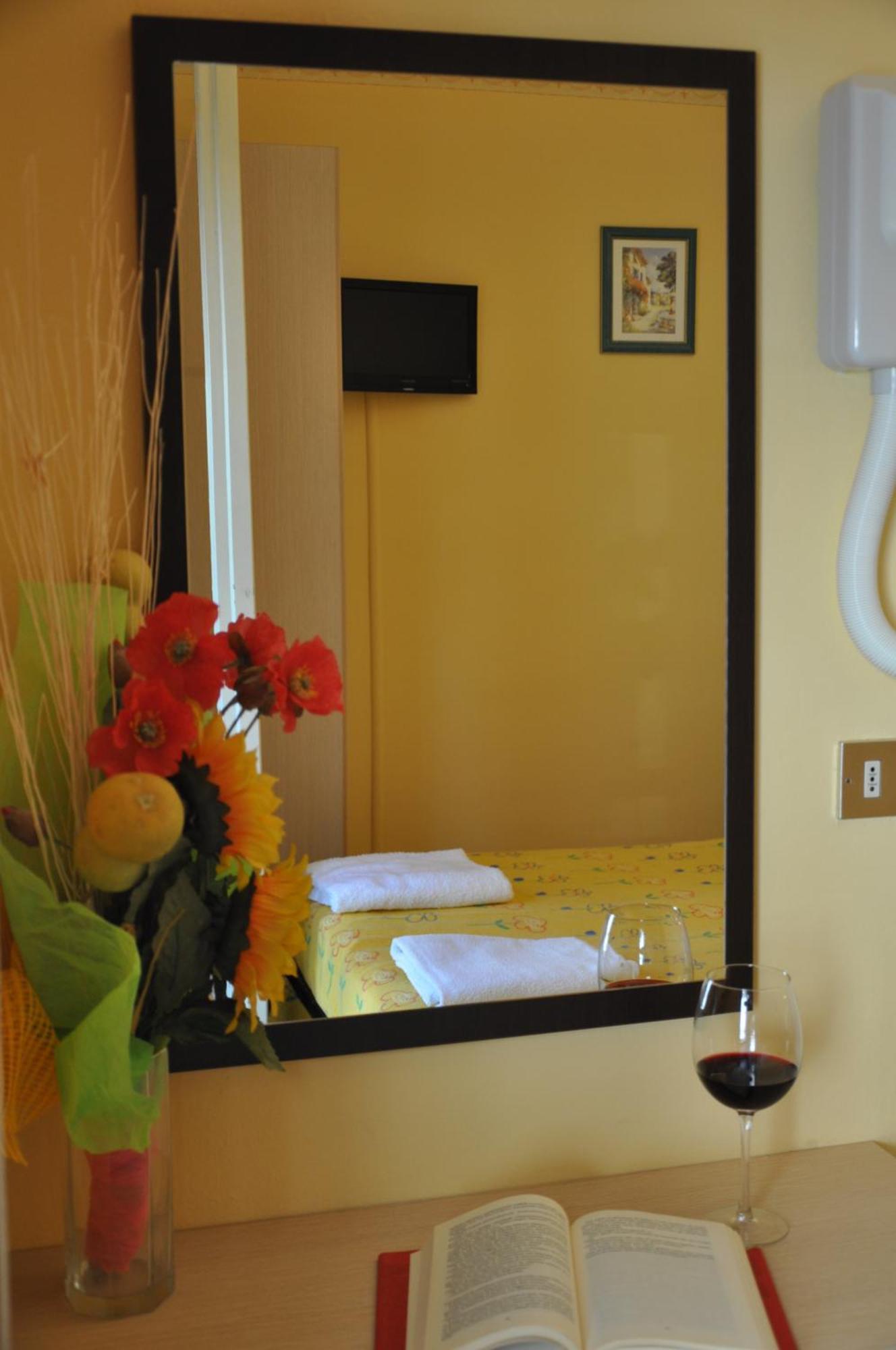 Festival Hotel 2*