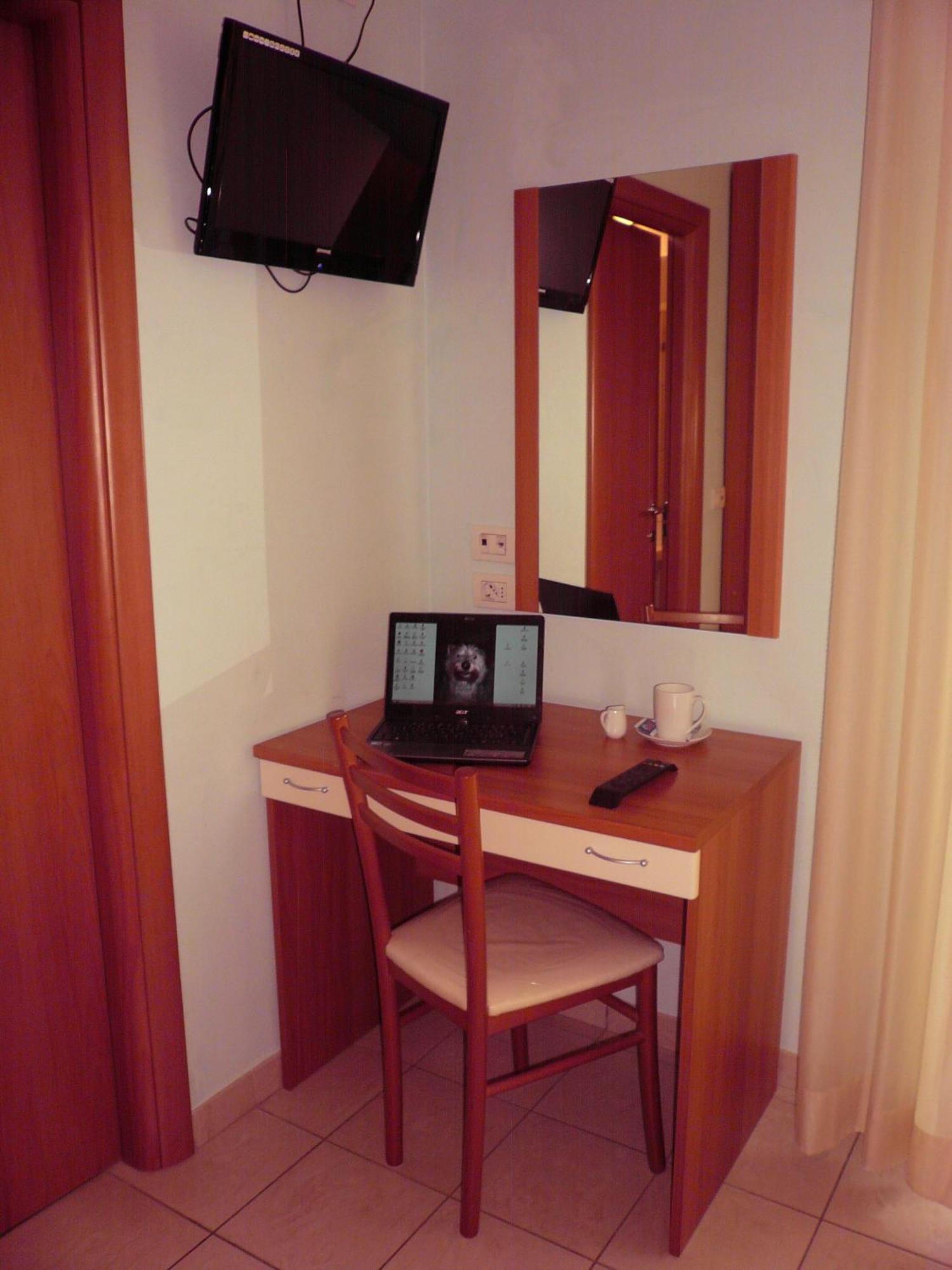 Iones Hotel Rimini