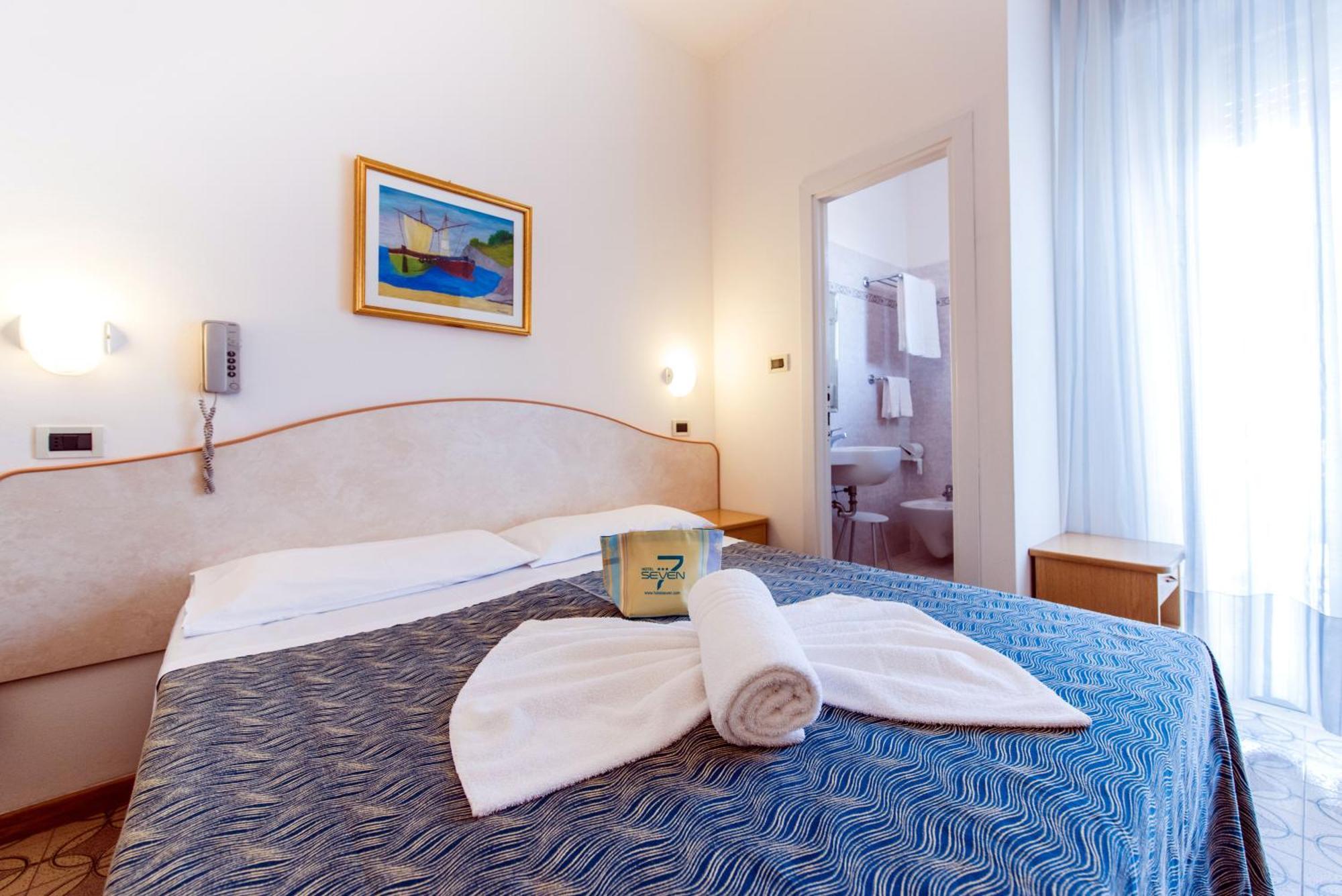 Hotel Seven