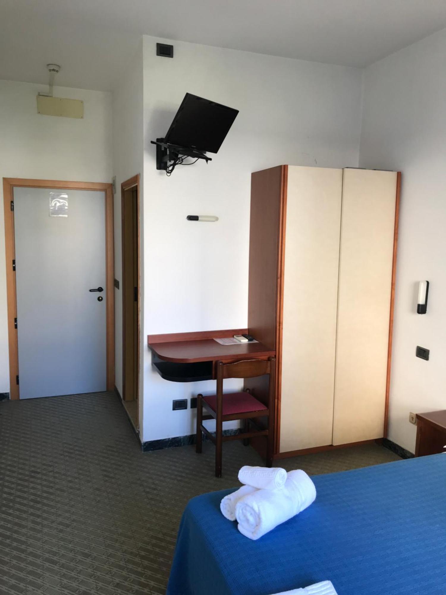 Hotel L&v 3*