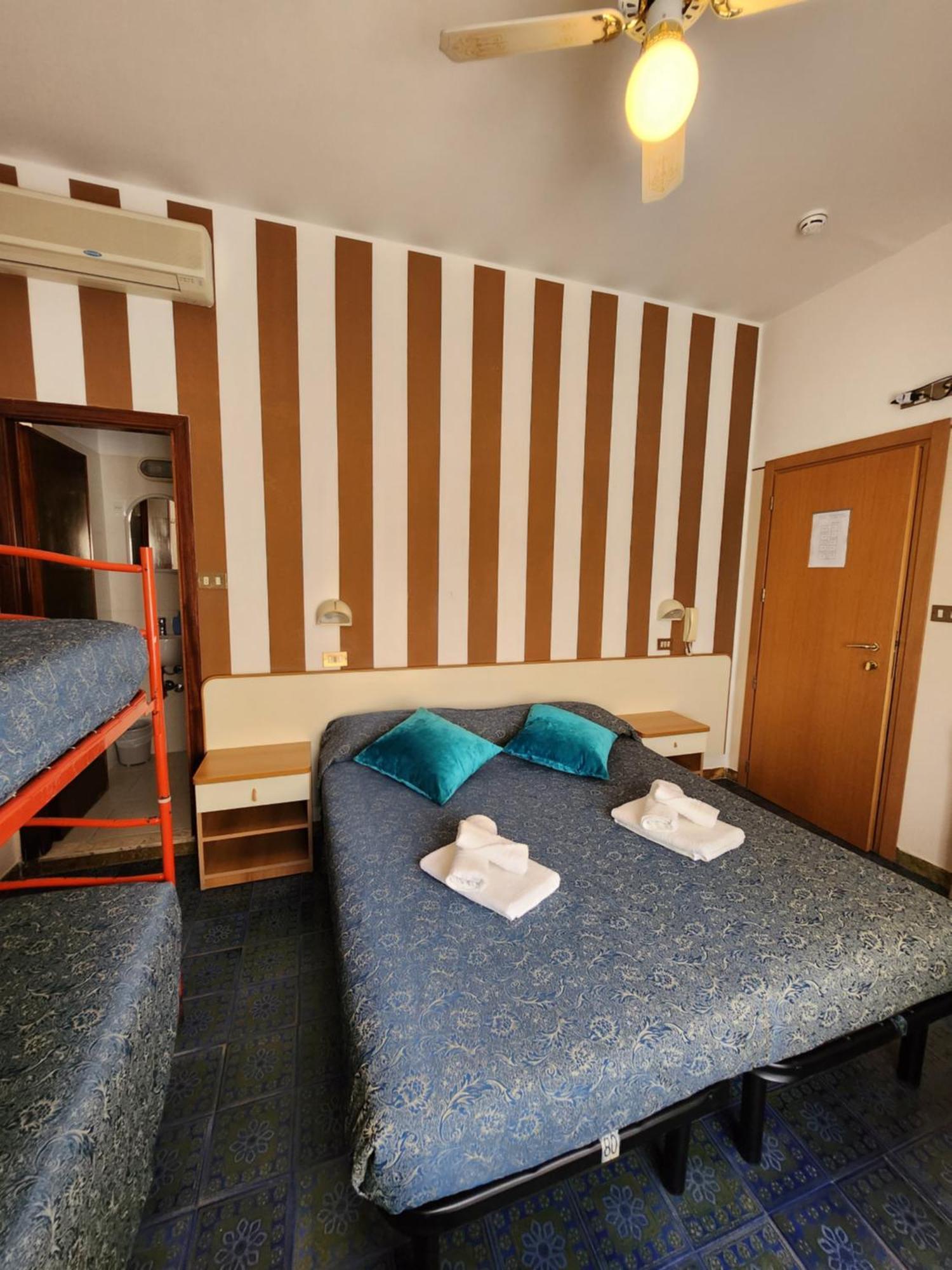 Hotel Clan