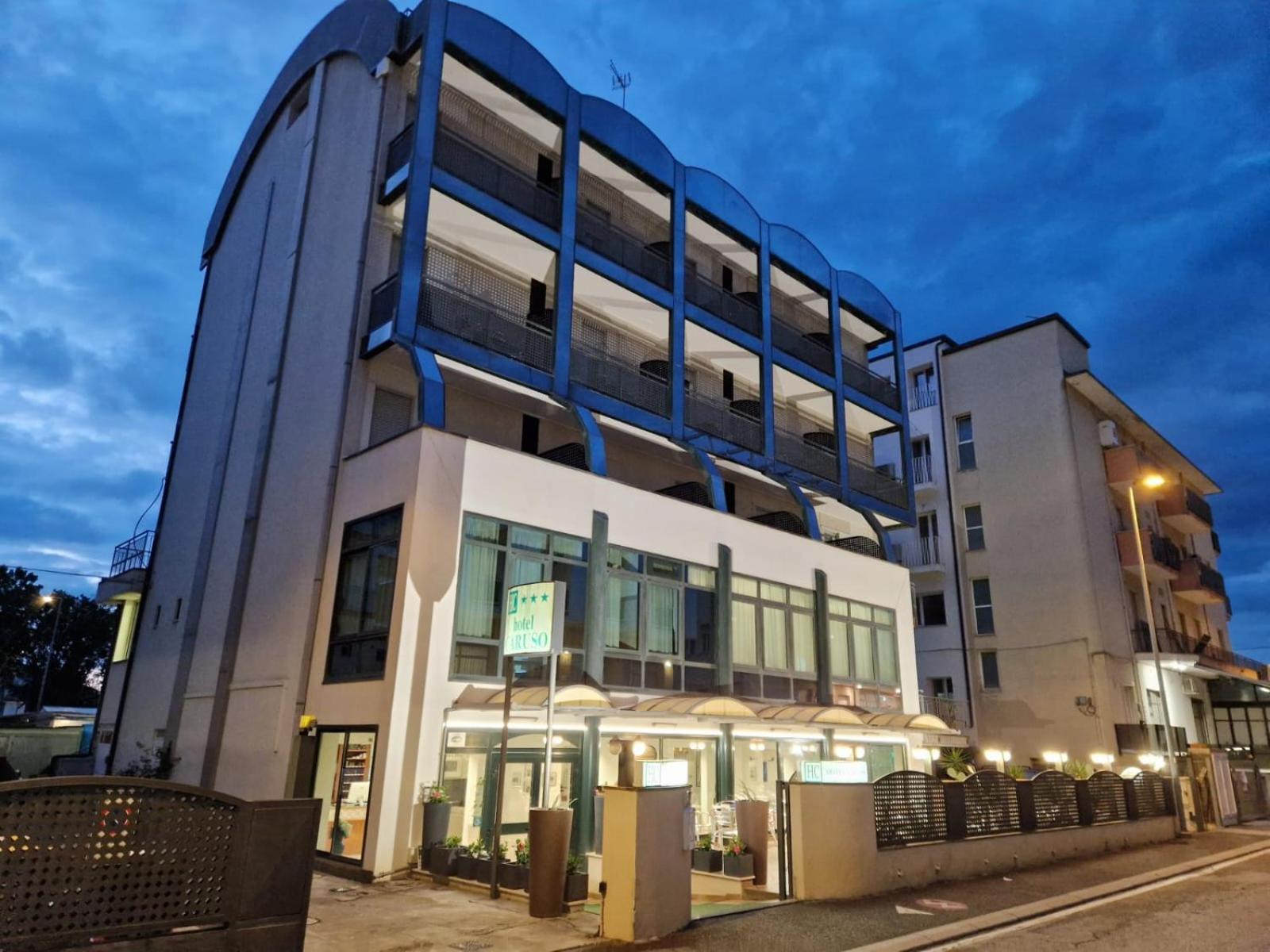 Caruso Hotel 3*