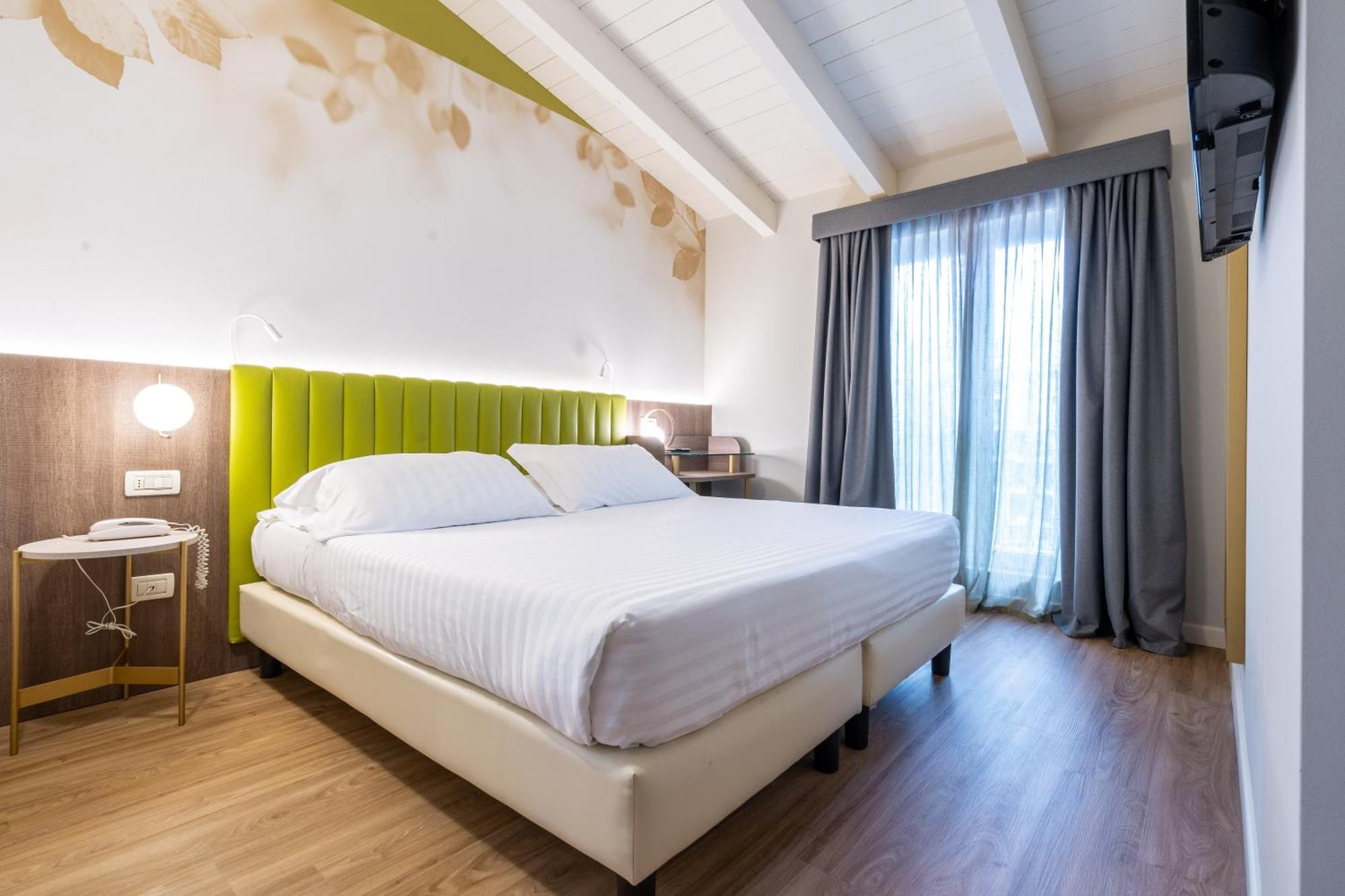 Regina Elena 57 & Oro Bianco Hotel Rimini