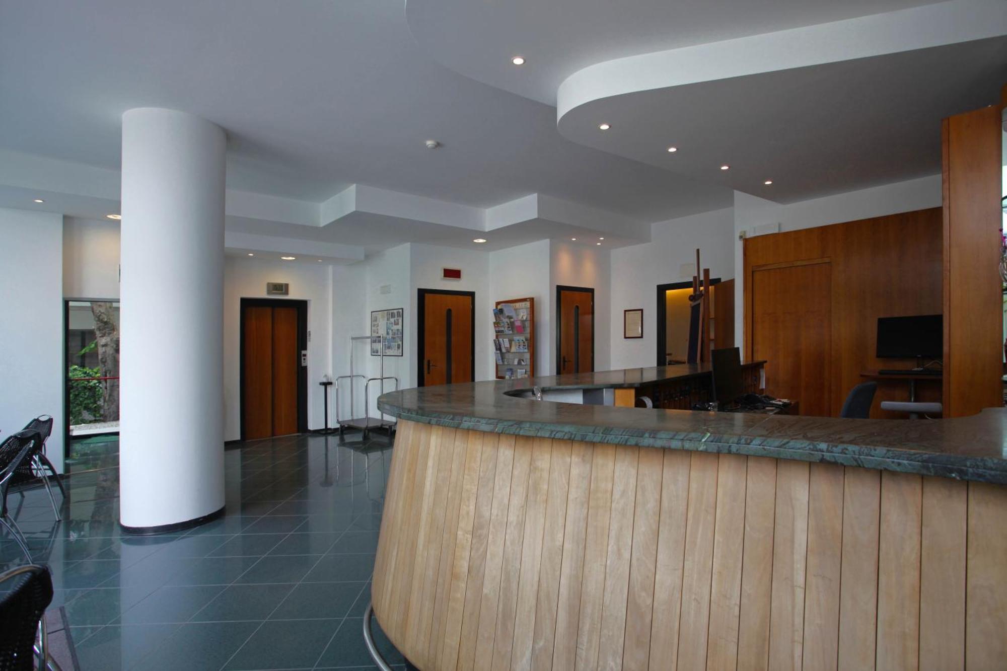 Ali D'oro Hotel 3*