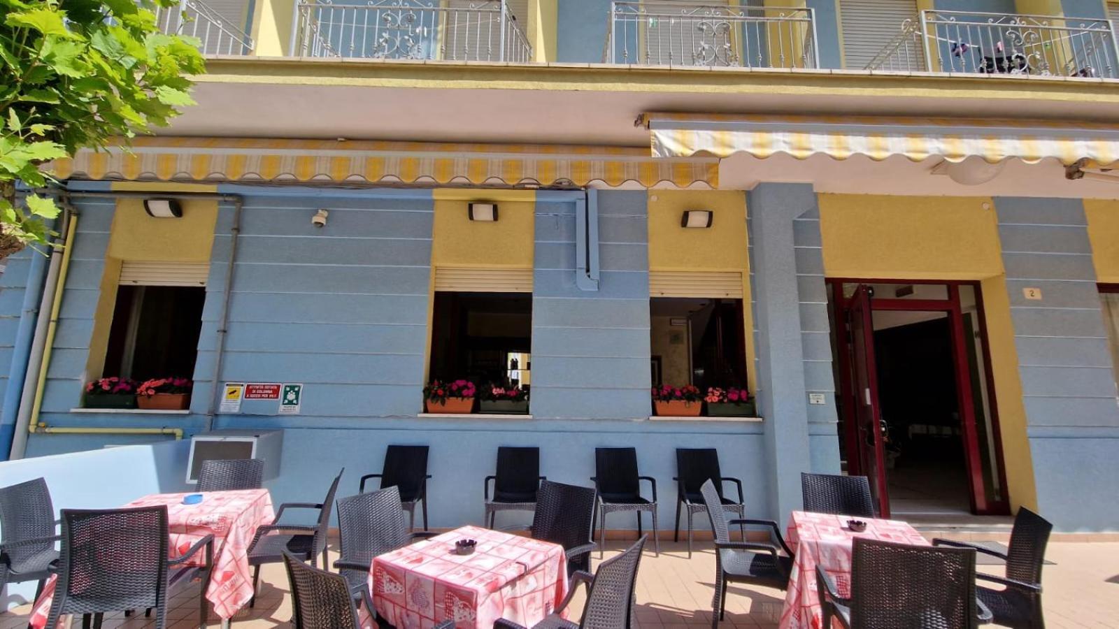 Clara Hotel