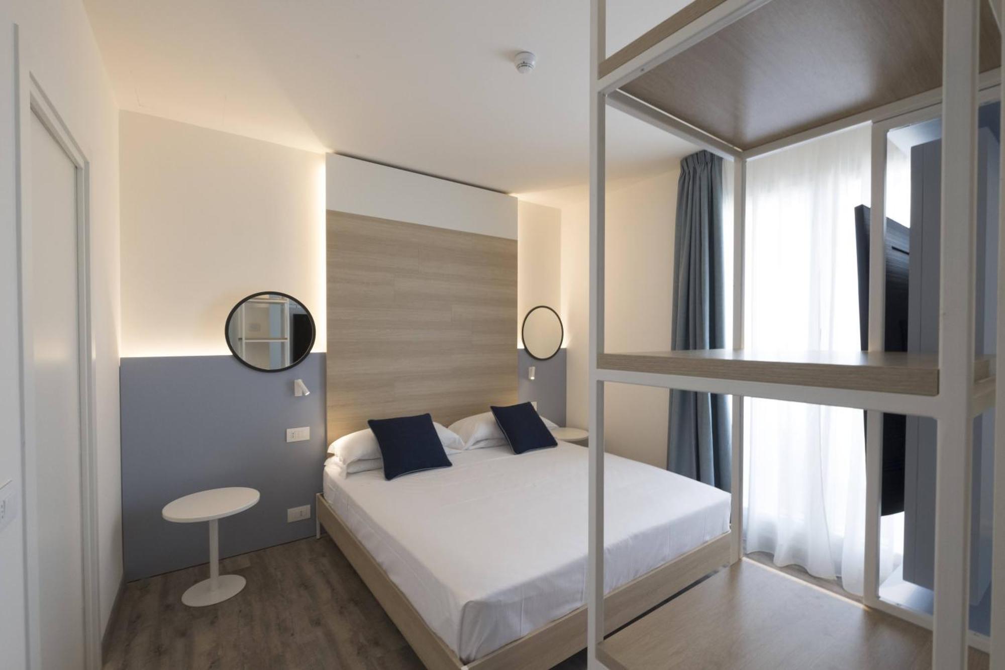 Hotel Baia 3*