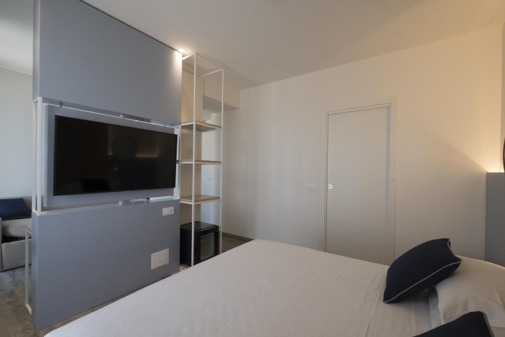 Baia Hotel 3*