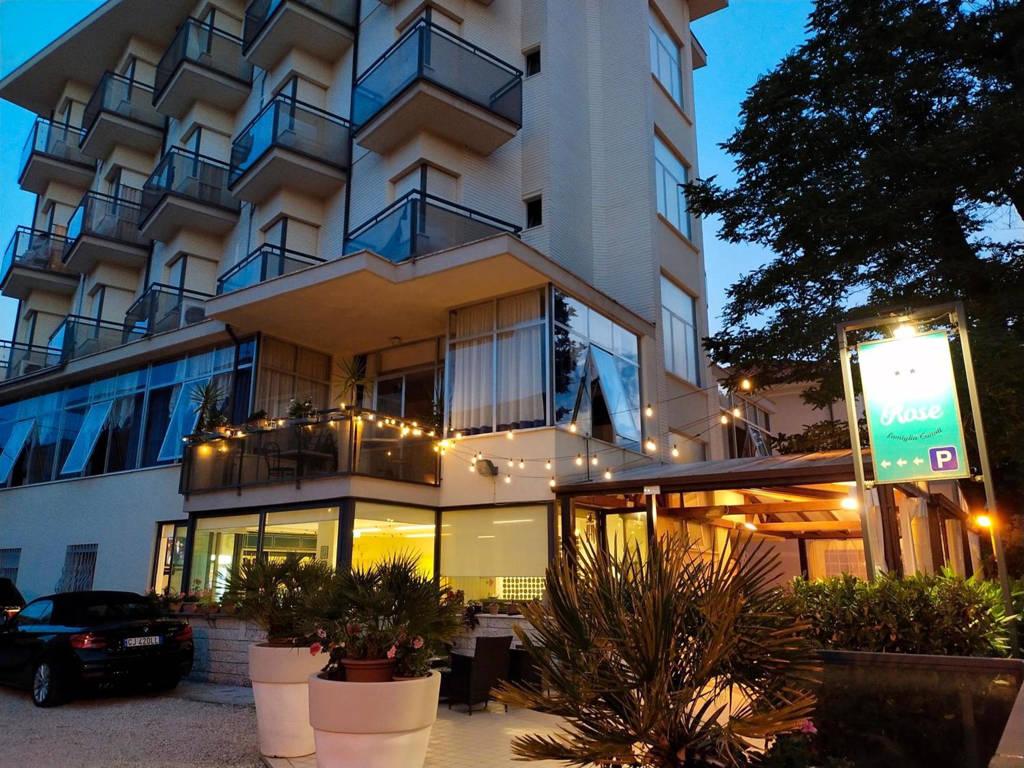 Hotel Goldene Rose 2*