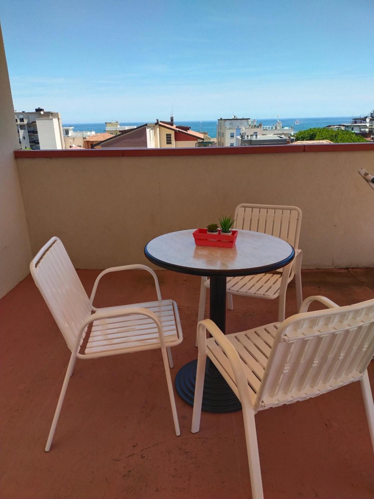 Goldene Rose Hotel 2*