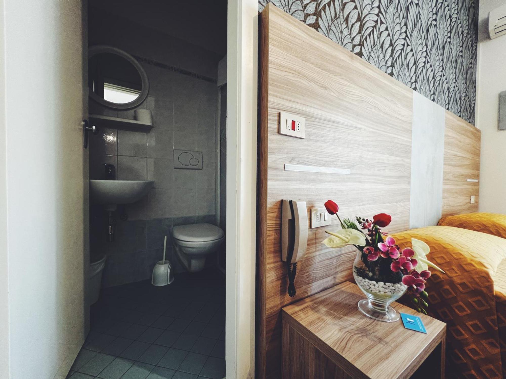 Hotel Ramona 2*