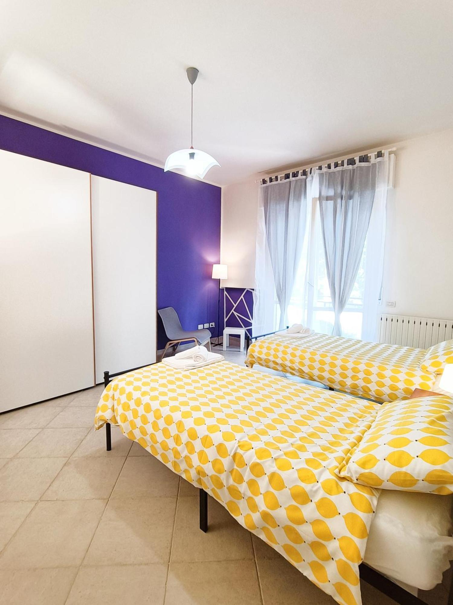 Luminoso E Ampio Tra E Riccione Appartamento *