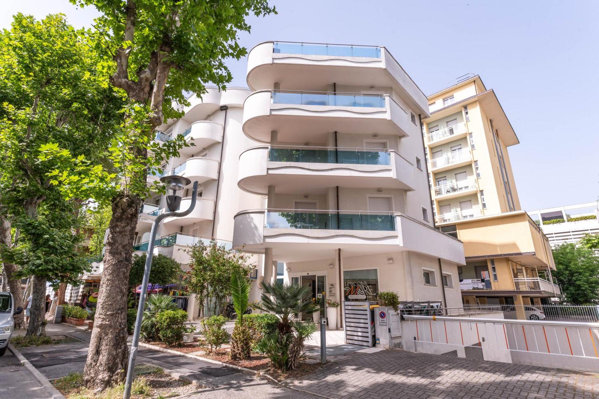 Marconi Mare 3*