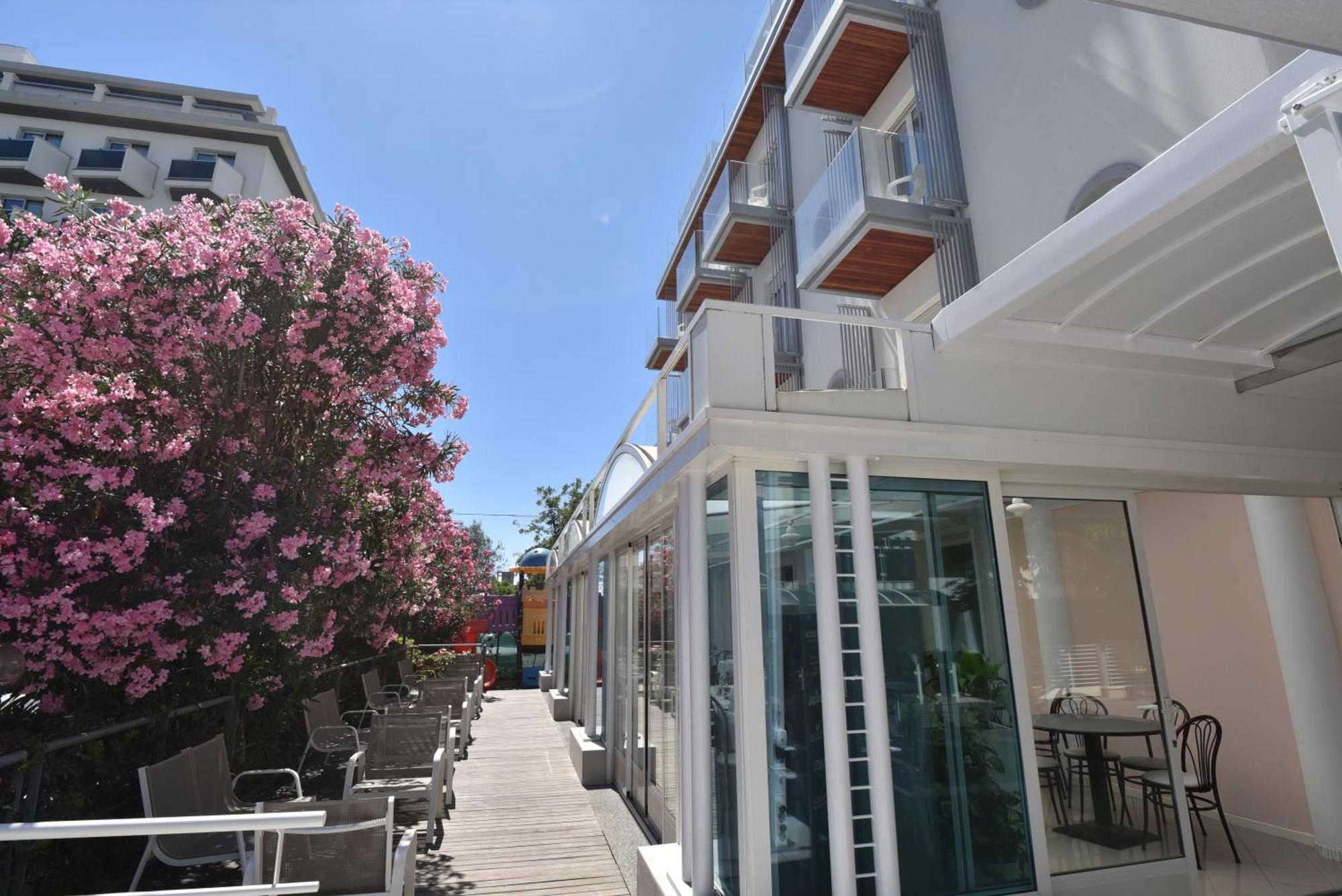 Hotel Felix 3*