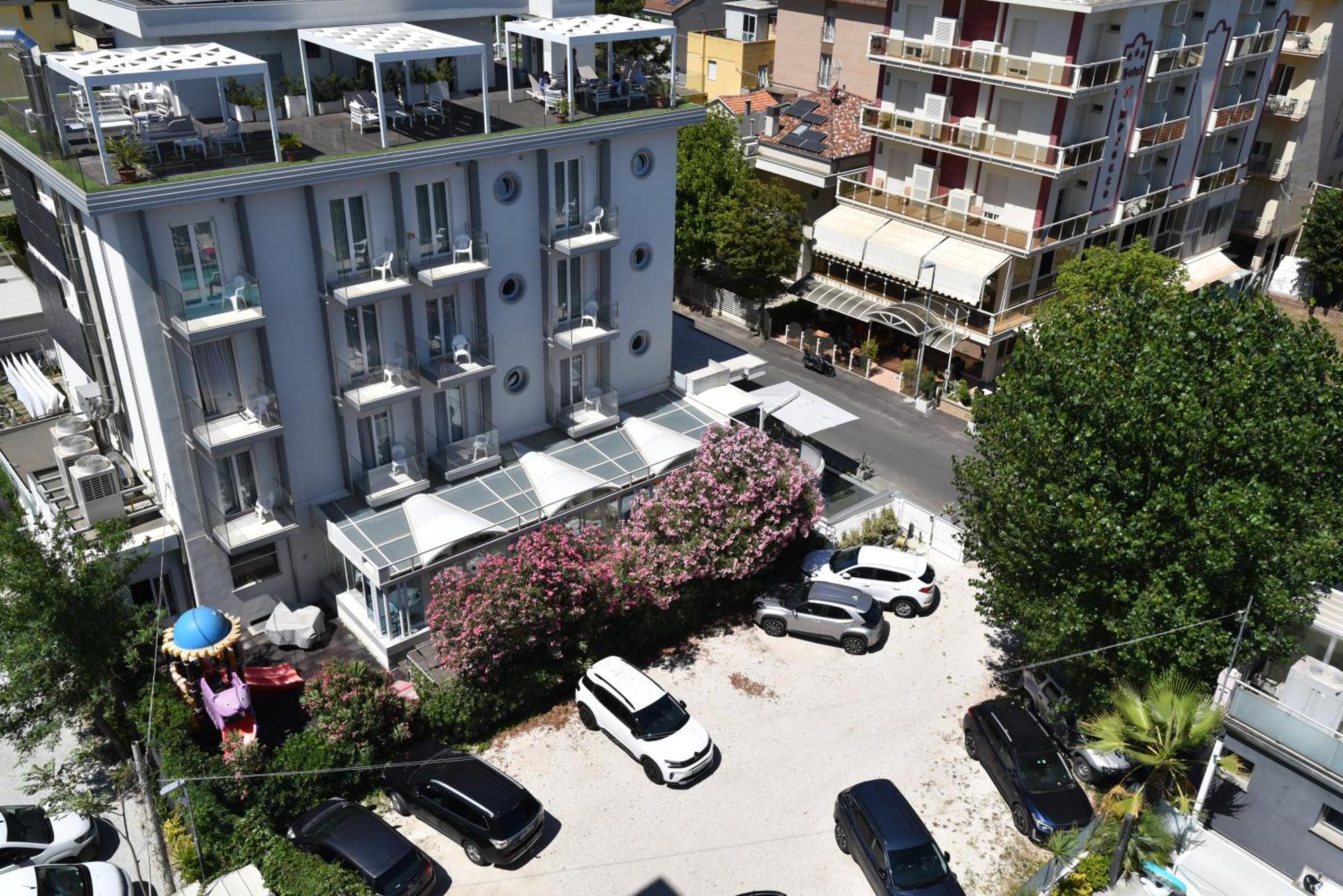 Hotel Felix 3*