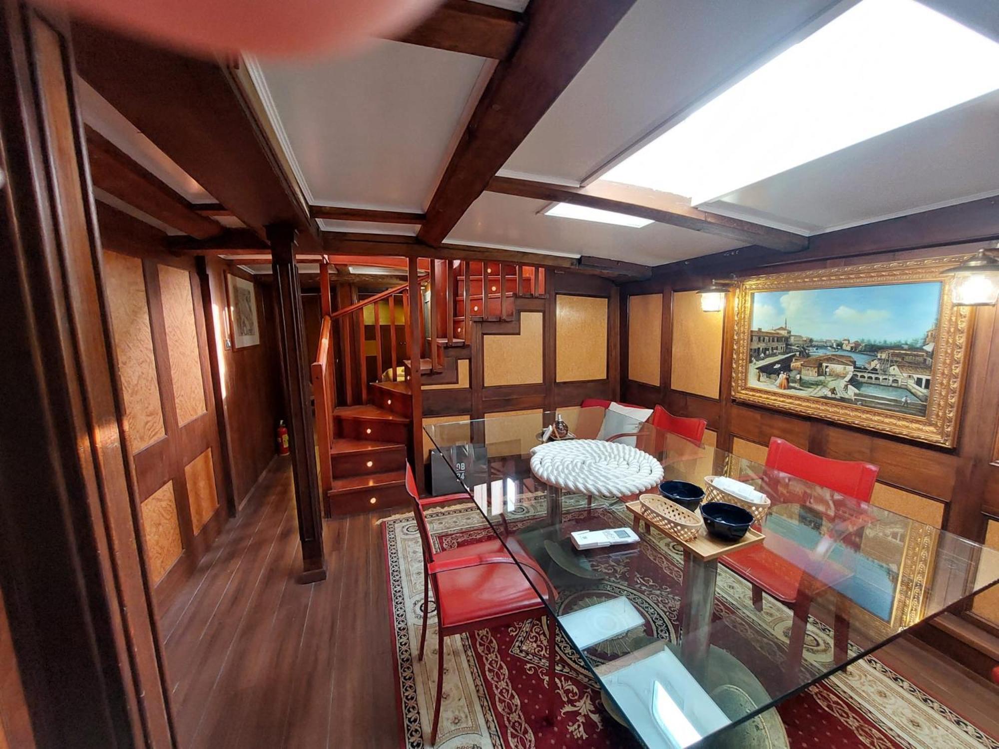 House Boat Botel Rimini