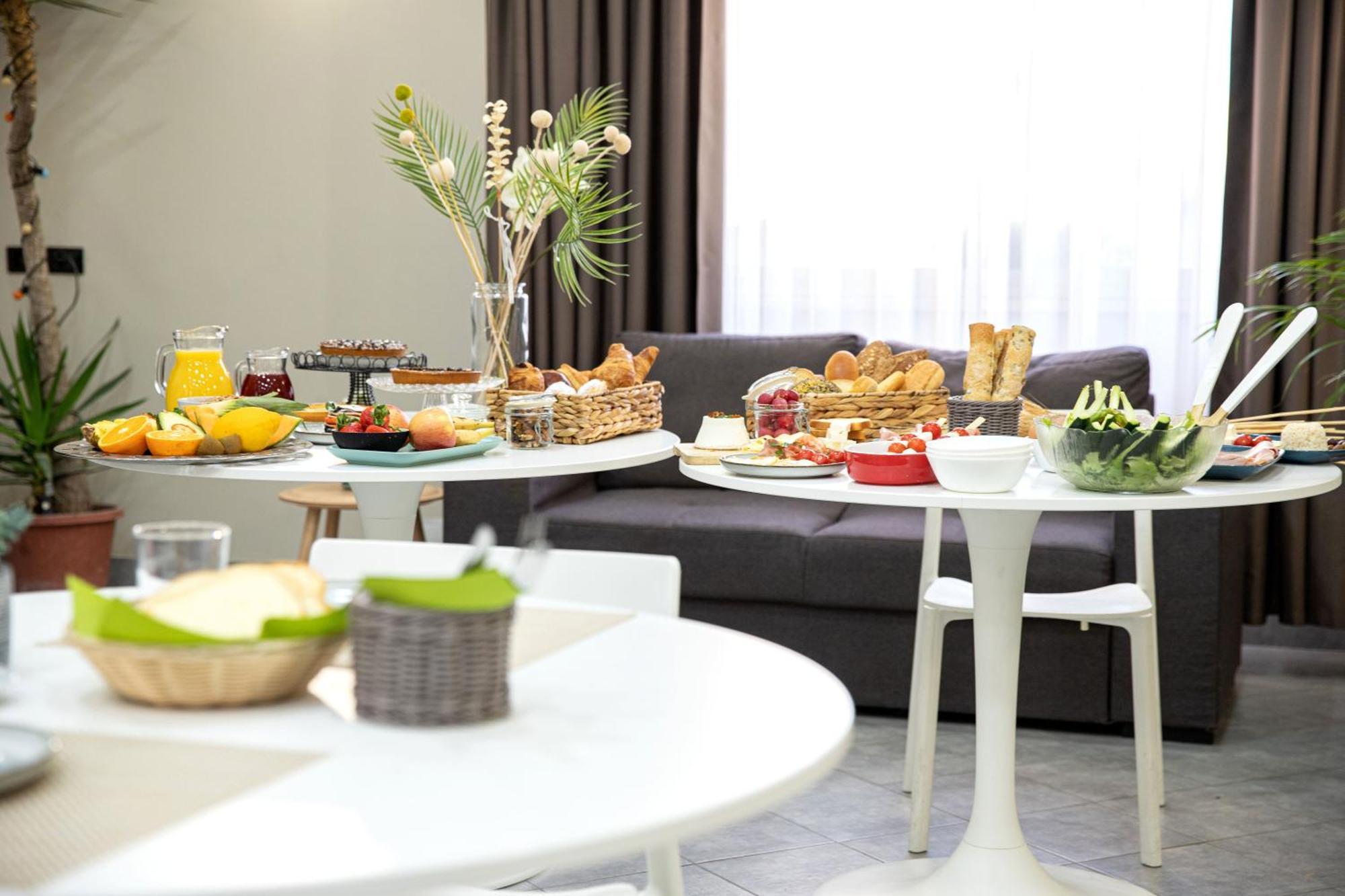 Noah Hotel