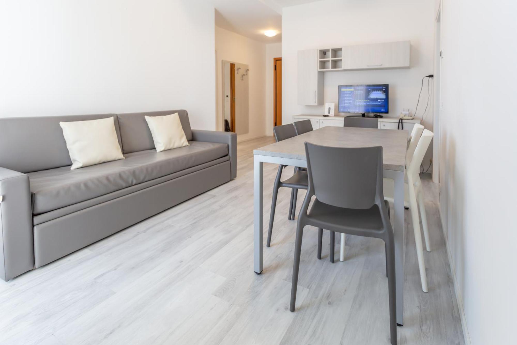 Angeli Aparthotel 3*