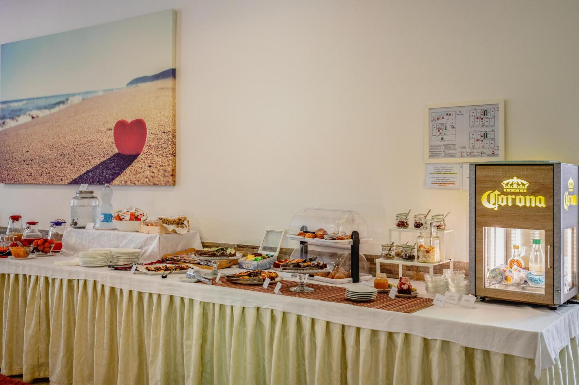 Hotel Clara 2*