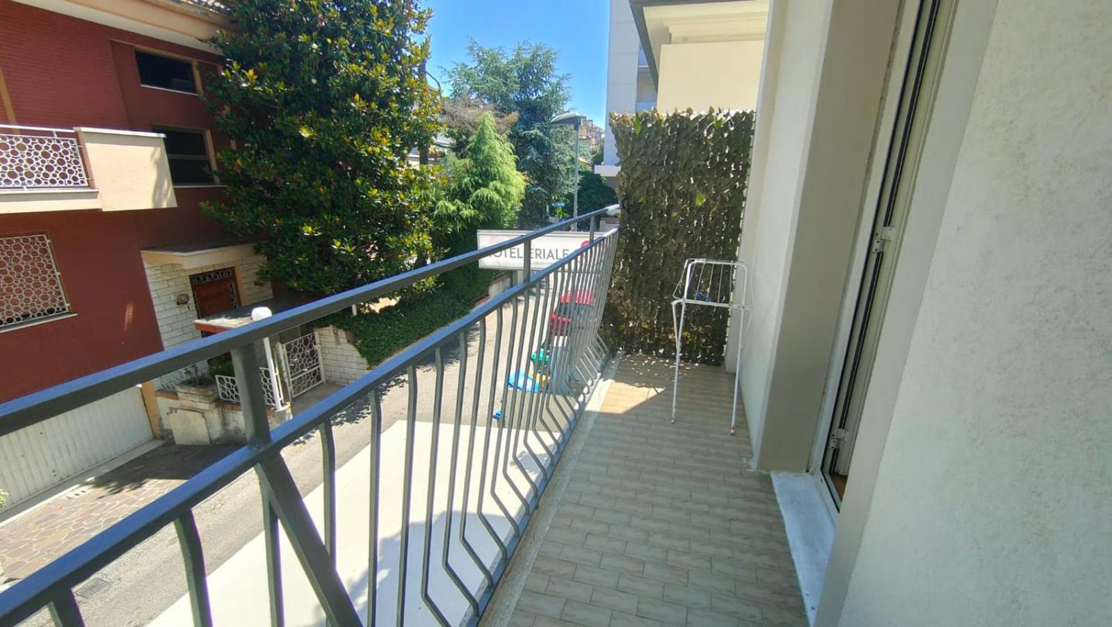 Hotel Eriale 2*