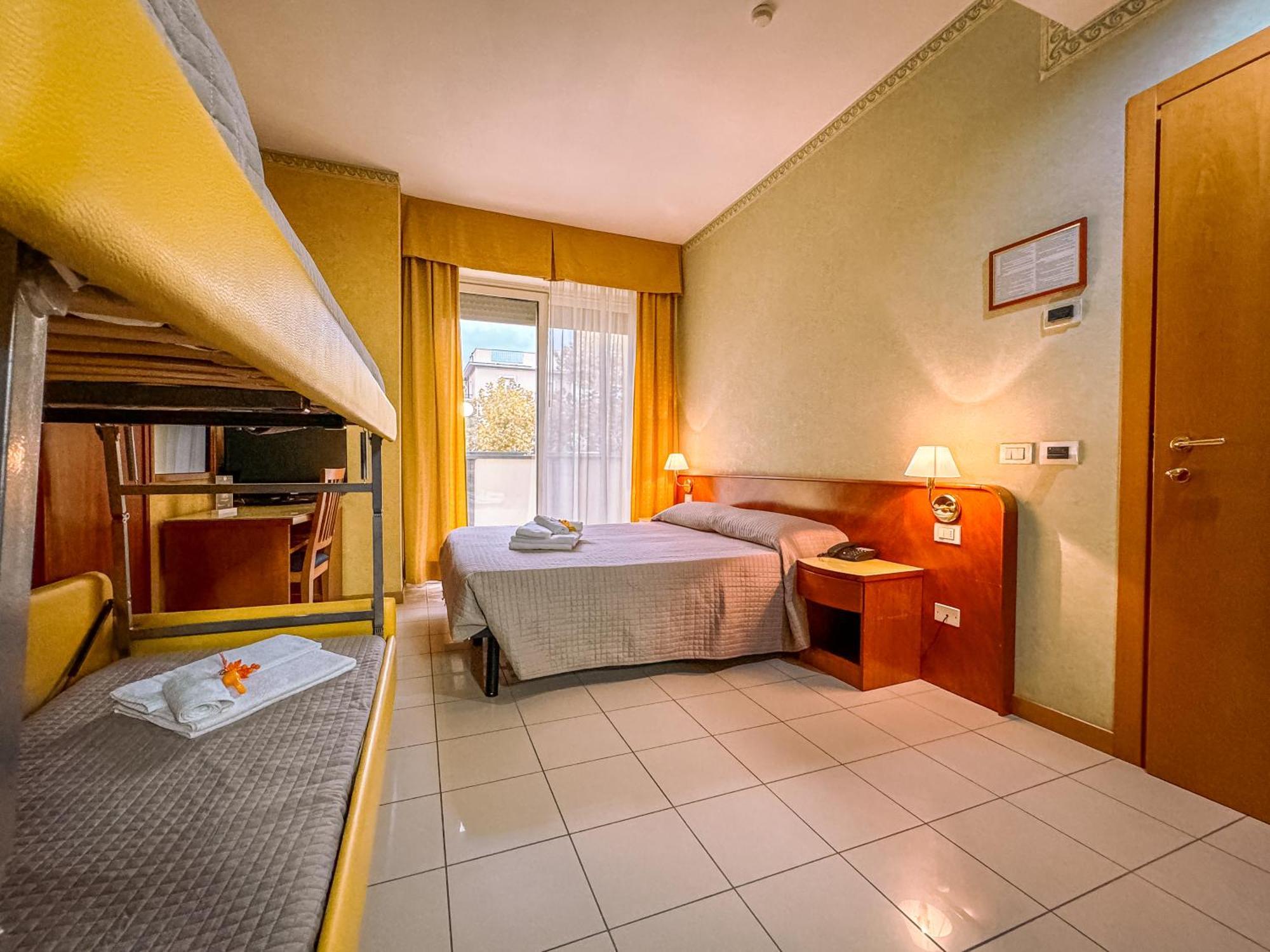 Hotel Remin Plaza 4*